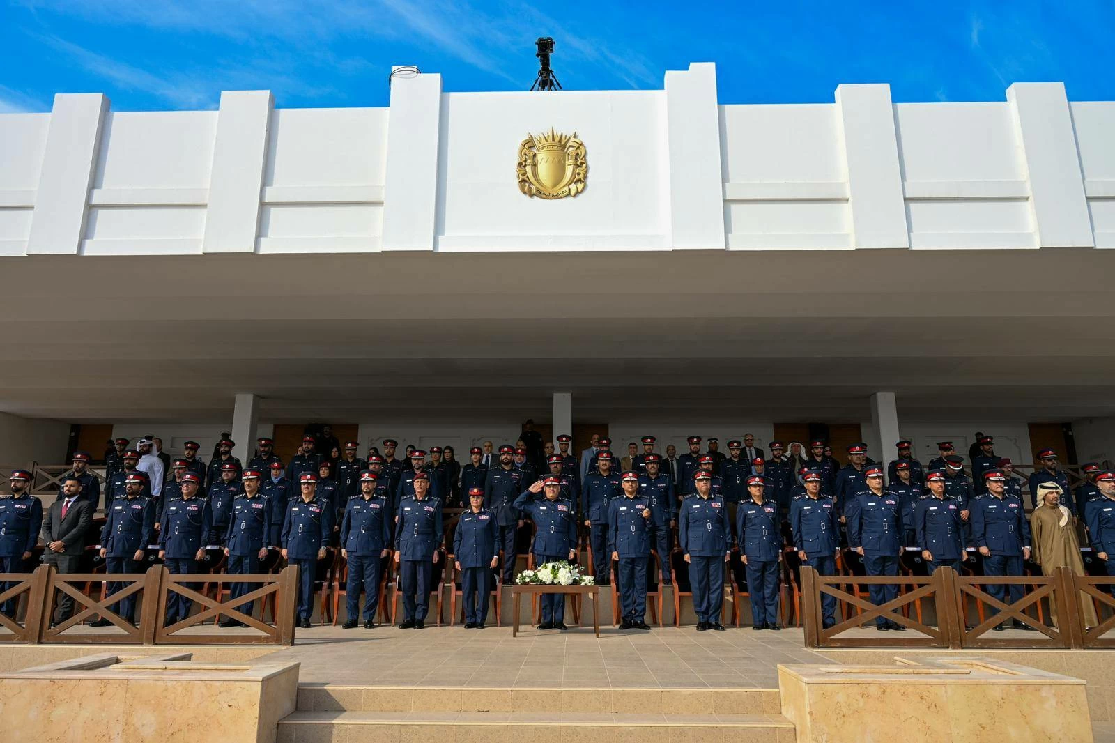 رئيس الشرطة يشهد تخريج 878 من الشرطة المستجدين