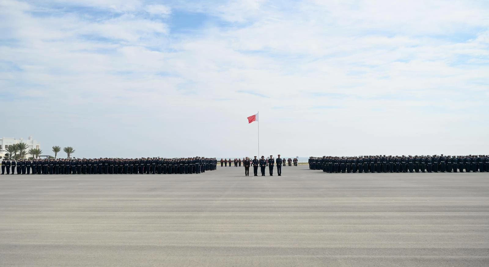 رئيس الشرطة يشهد تخريج 878 من الشرطة المستجدين