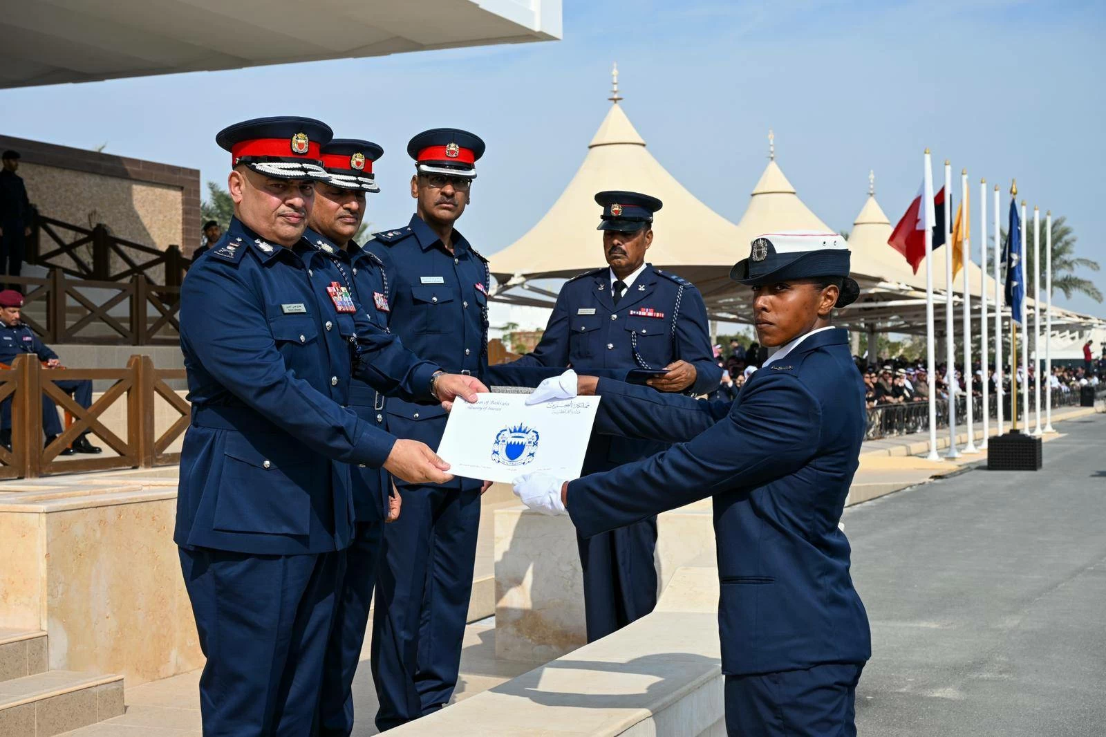 رئيس الشرطة يشهد تخريج 878 من الشرطة المستجدين