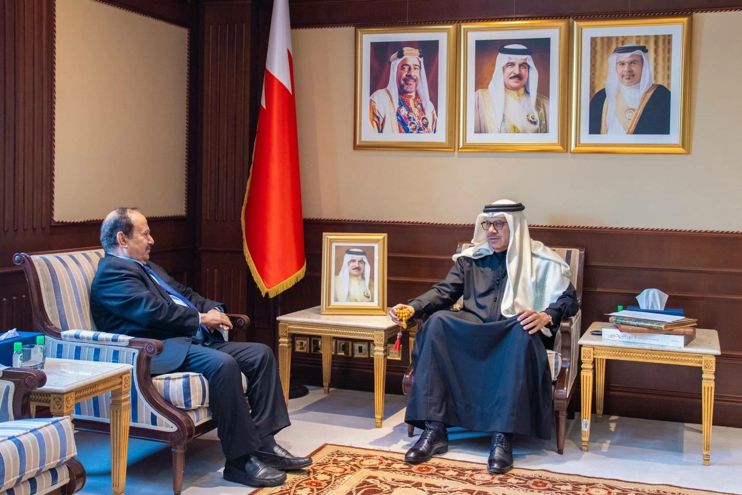 وزير الخارجية يستقبل سفير الجمهورية اليمنية لدى مملكة البحرين 