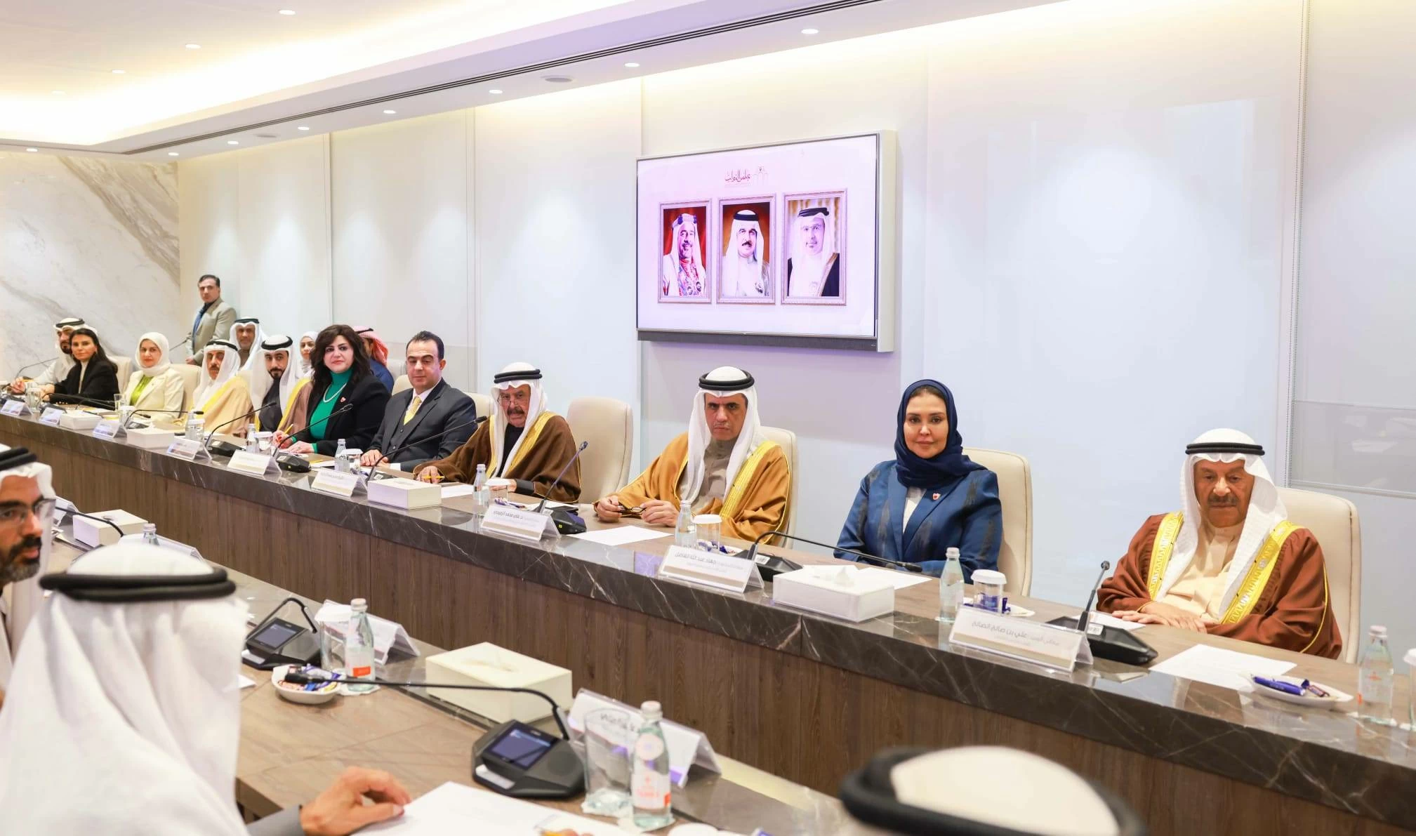 في اجتماع السلطة التشريعية مع وزير الخارجية.. الاطلاع على جهود البحرين في دعم إحلال السلام المستدام في الشرق الأوسط