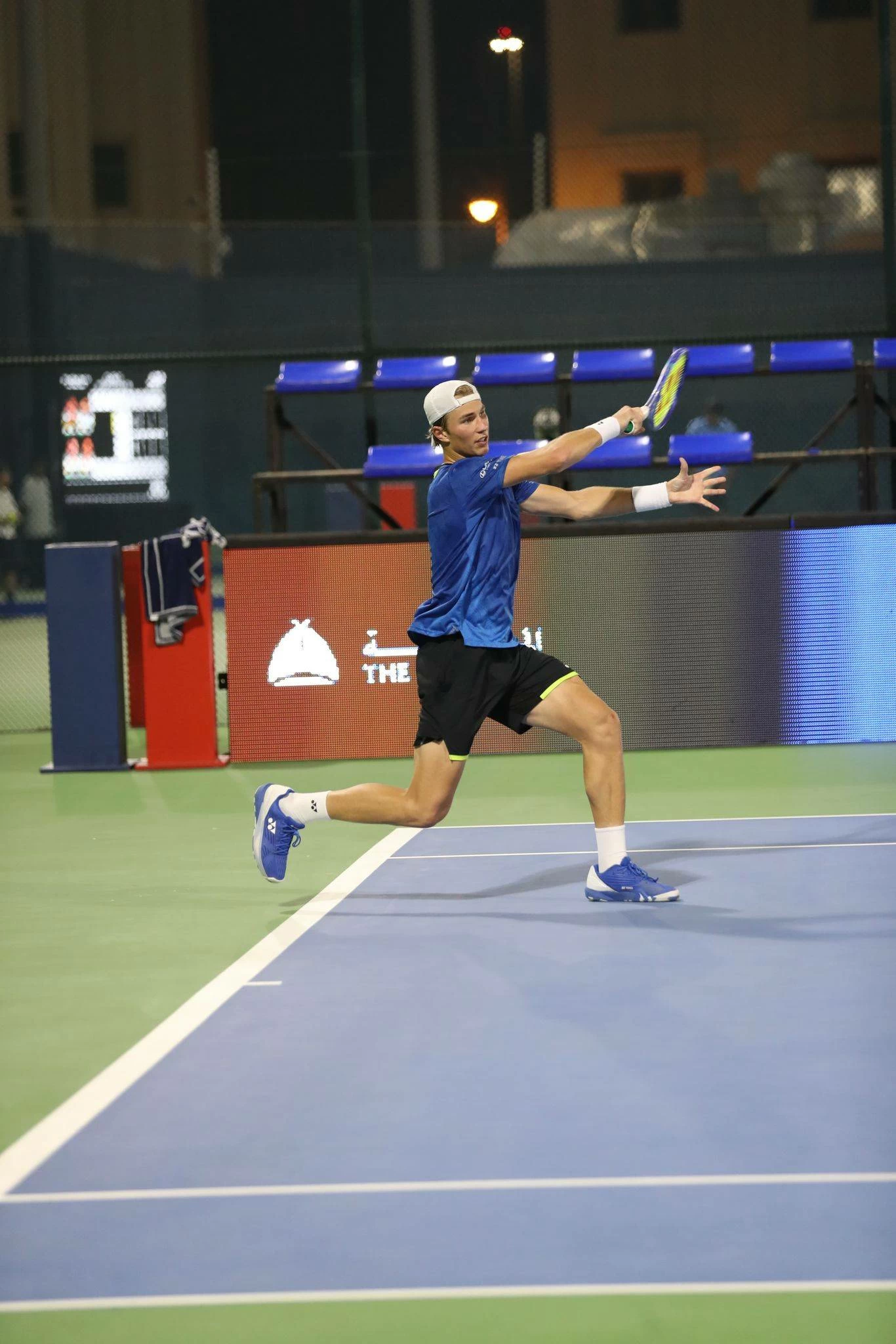 مفاجأة مدوية ومنافسات قوية في اليوم الثالث من بطولة البحرين المفتوحة ATP تشالنجر للتنس