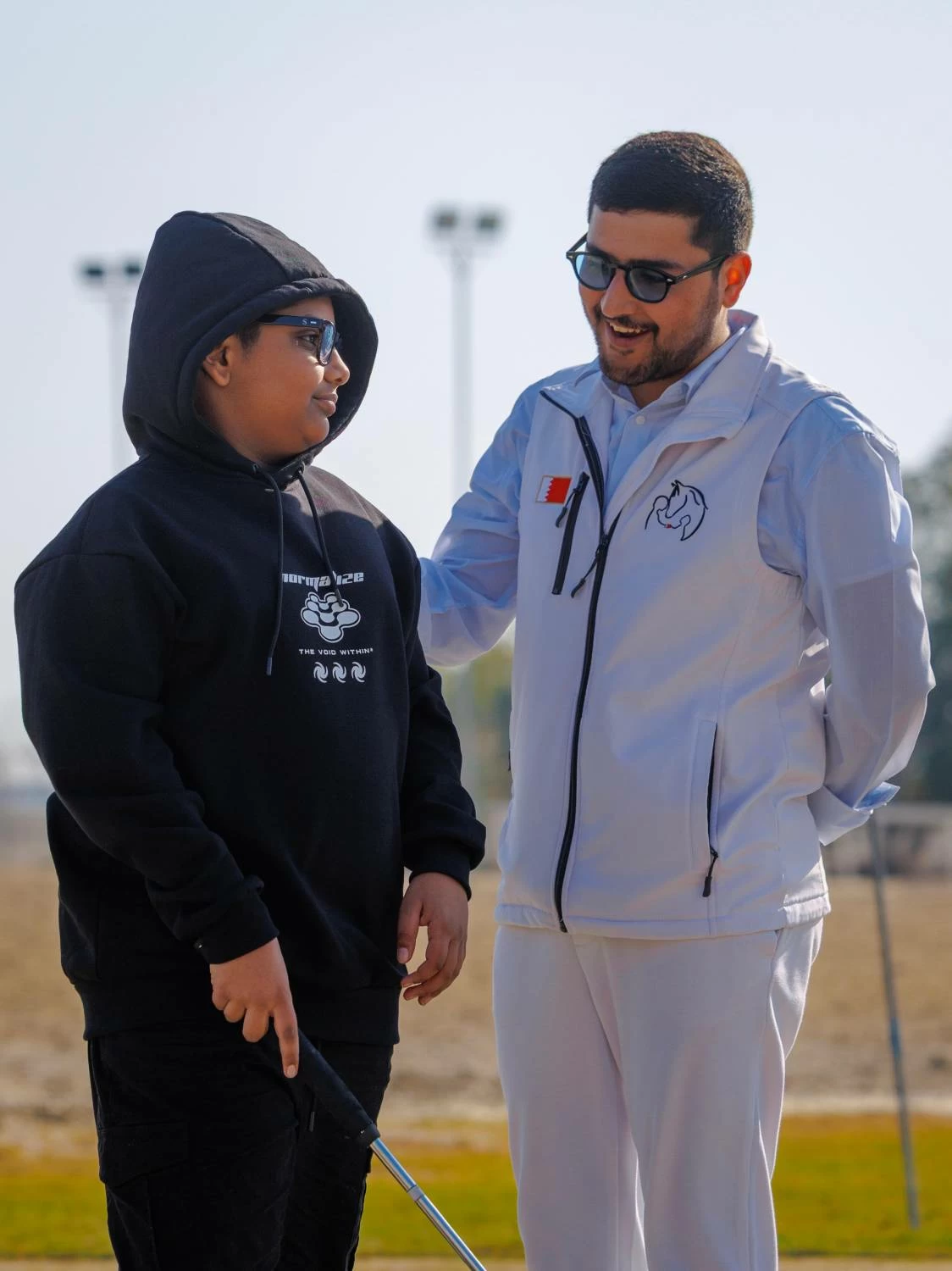 مركز الفروسية العلاجي وأكاديمية ناصر بن حمد للجولف ينظمان فعالية تدريبية وترفيهية لأطفال التوحد