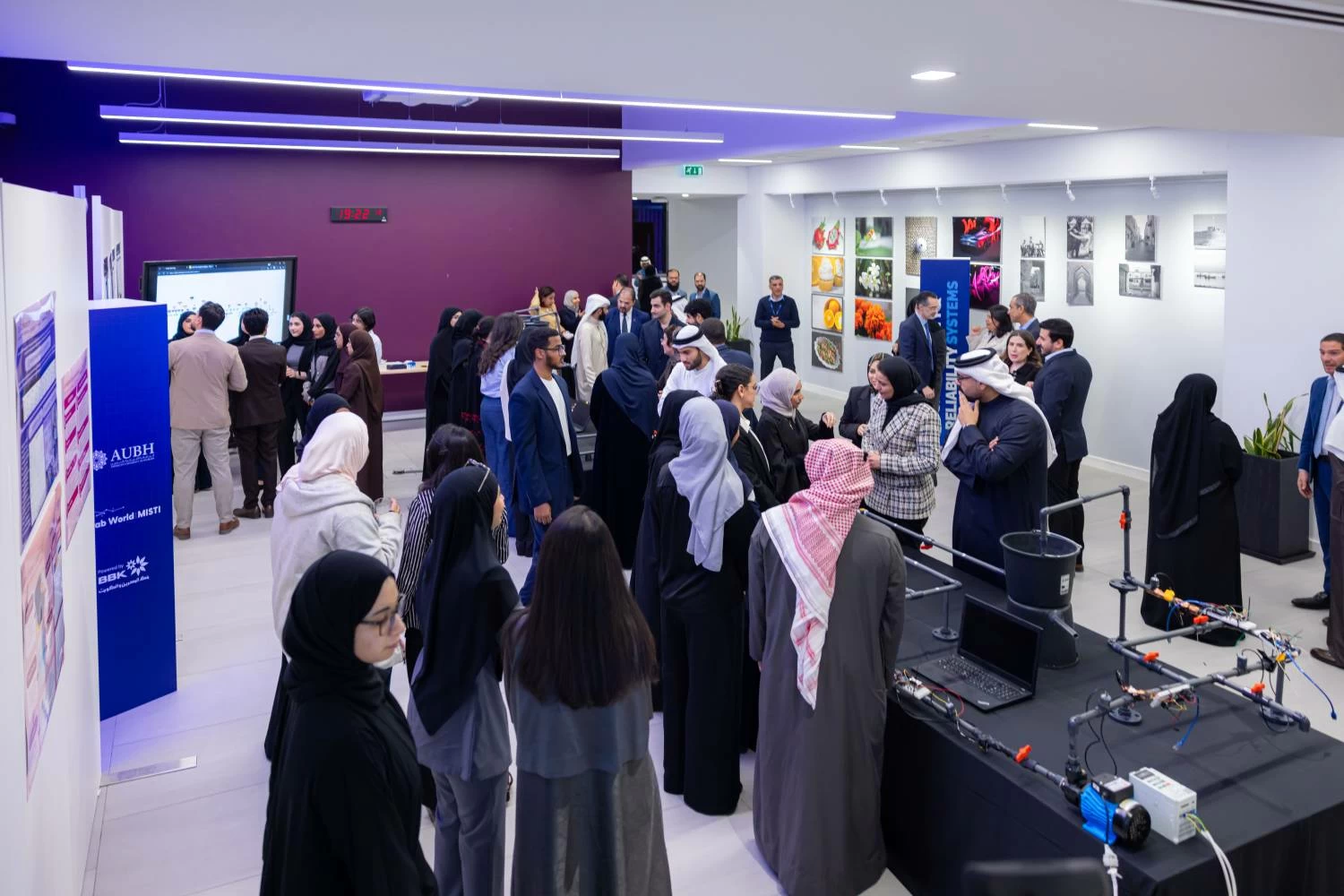 الجامعة الأمريكية بالبحرين تختتم برنامج &laquo;MISTI&raquo; بالتعاون مع بنك البحرين والكويت