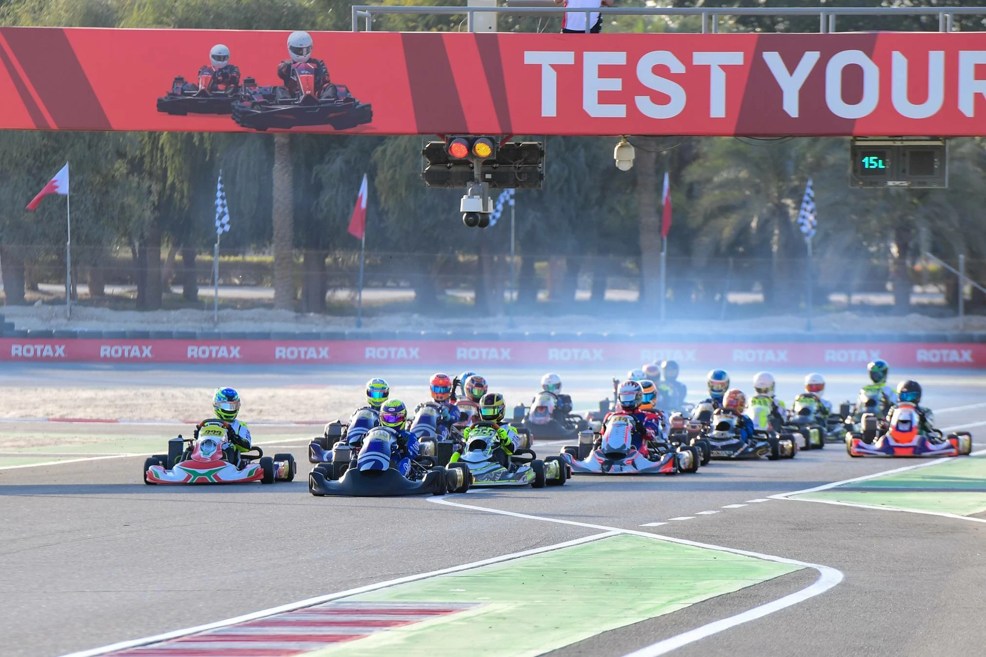 انطلاق خامس جولات بطولة تحدي الروتاكس ماكس على حلبة الكارتنج 