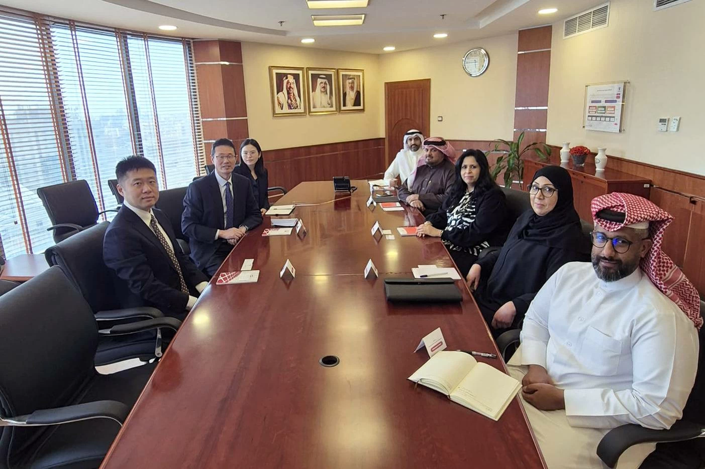 quot;الخدمة المدنيةquot; يستقبل وفدًا من المكتب الاقتصادي والتجاري بالسفارة الصينية 