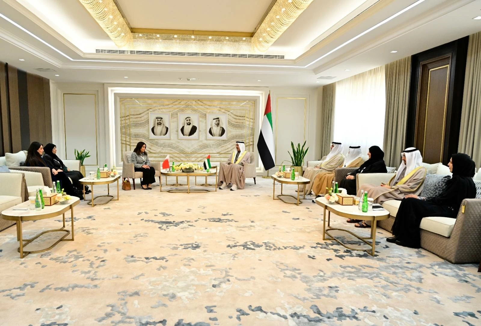 رئيس المجلس الوطني الاتحادي الإماراتي يستقبل وفد الشعبة البرلمانية للبحرين