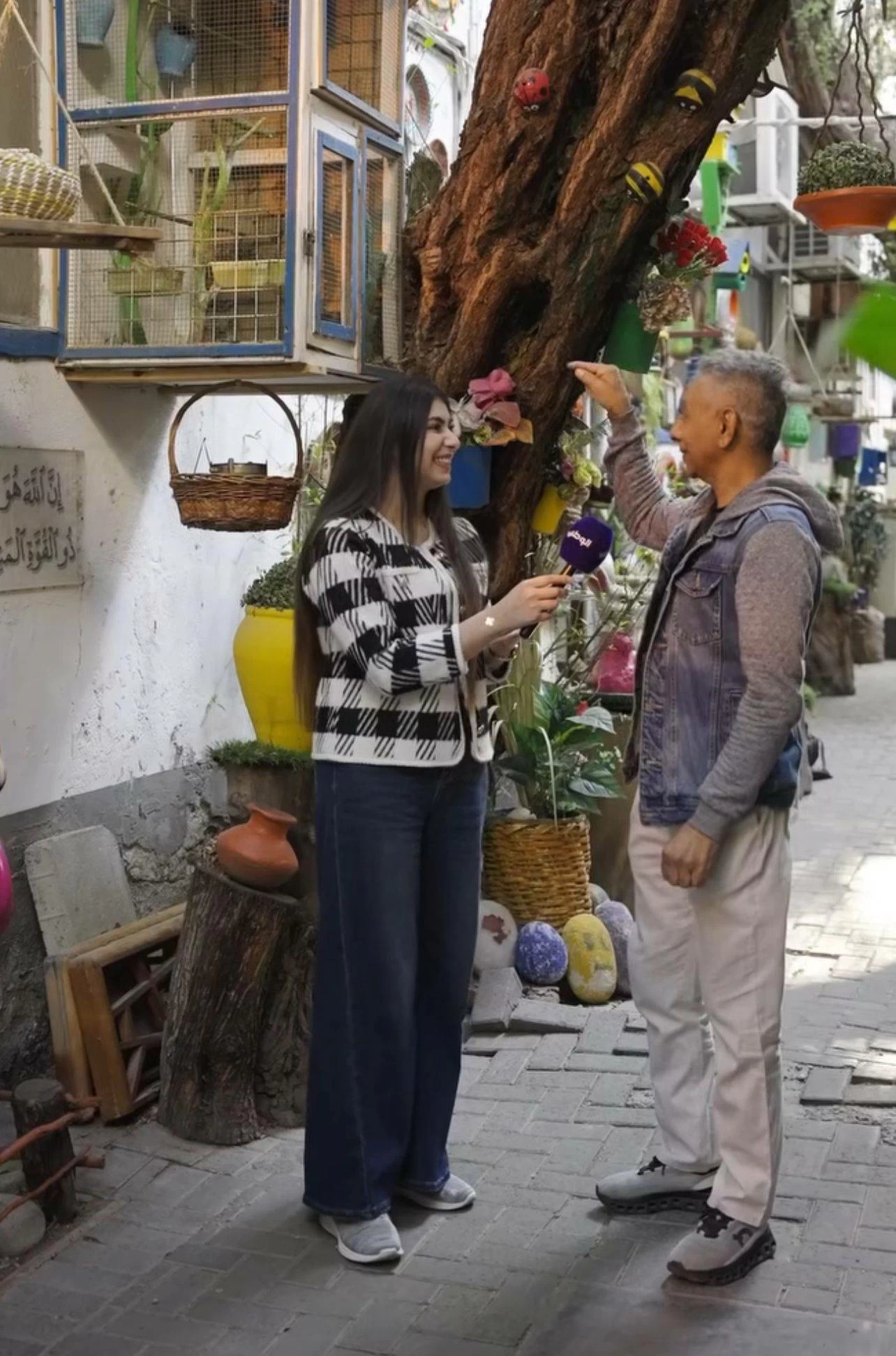 بمجهود شخصي.. بحريني يحول "داعوس "في المنامة إلى طريق ينبض بالحياة