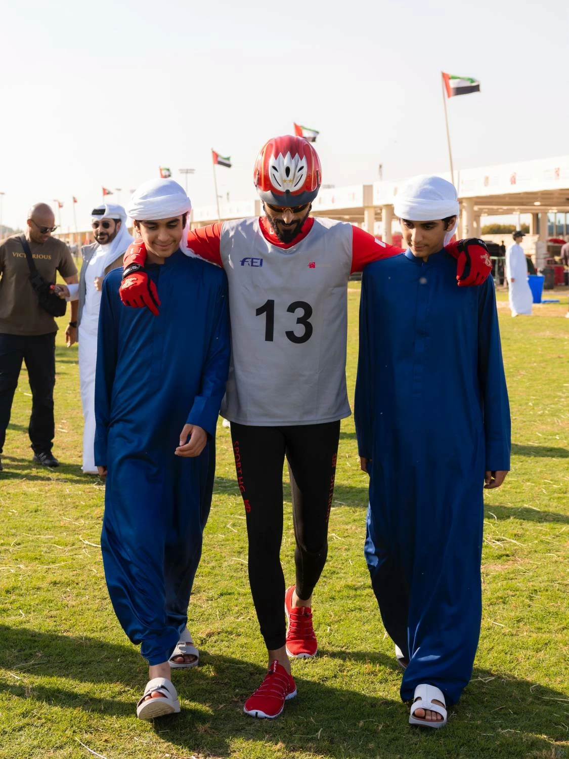 ناصر بن حمد يتصدر السباق الدولي التأهيلي للقدرة في دبي