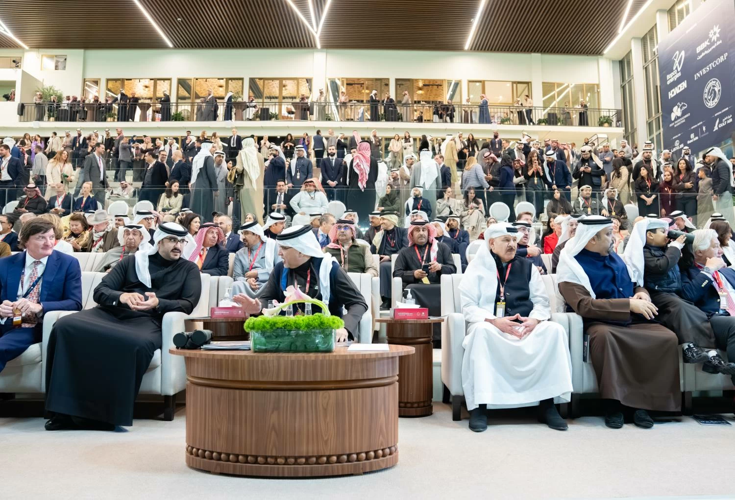 ولي العهد رئيس الوزراء: الكوادر الوطنية تسهم بعزيمة واقتدار في تطوير قطاع الخيل 