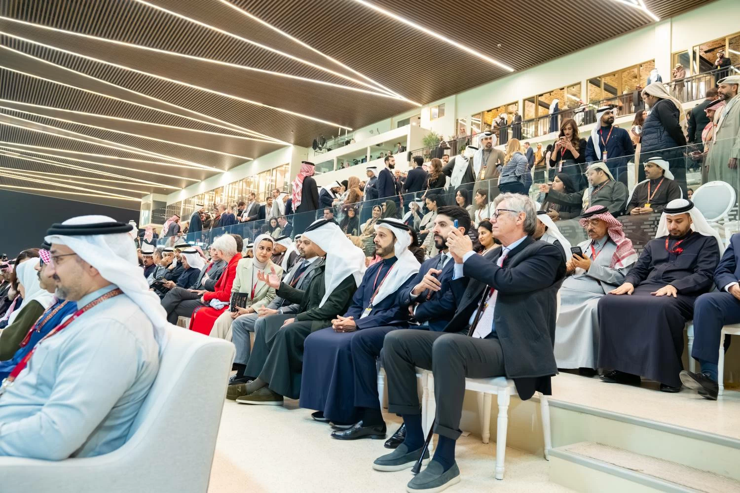 ولي العهد رئيس الوزراء: الكوادر الوطنية تسهم بعزيمة واقتدار في تطوير قطاع الخيل