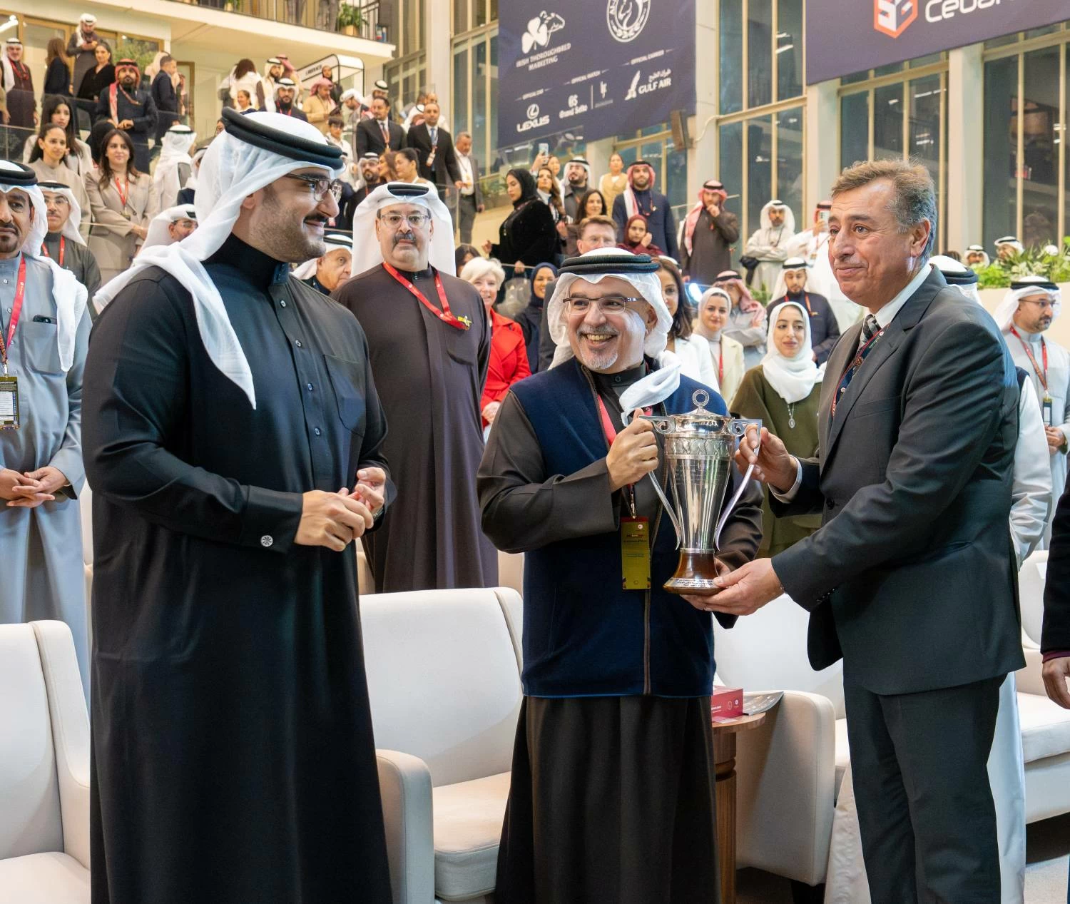 ولي العهد رئيس الوزراء: الكوادر الوطنية تسهم بعزيمة واقتدار في تطوير قطاع الخيل