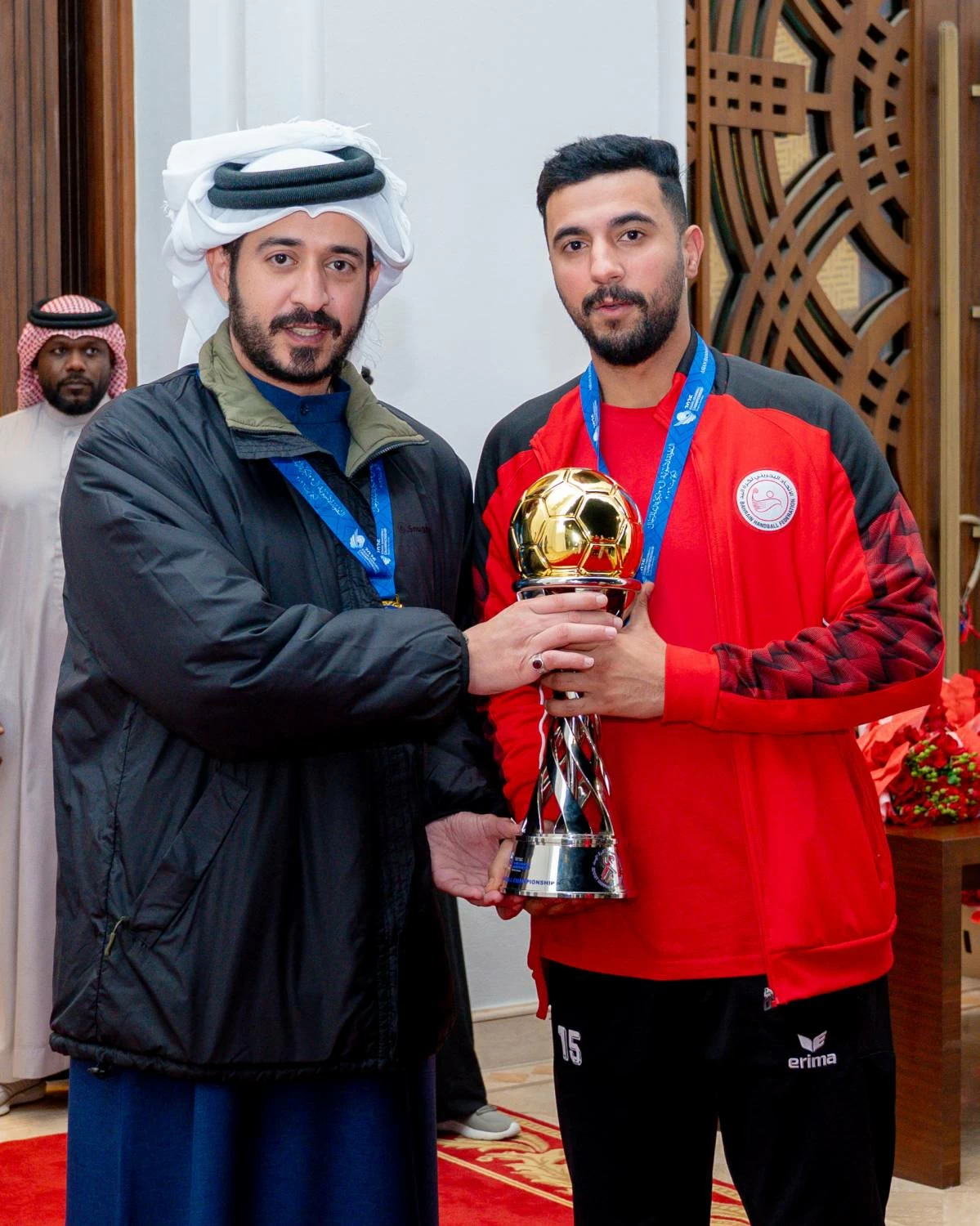 خالد بن حمد في مقدمة مستقبلي منتخب كرة اليد بطل كآس آسيا