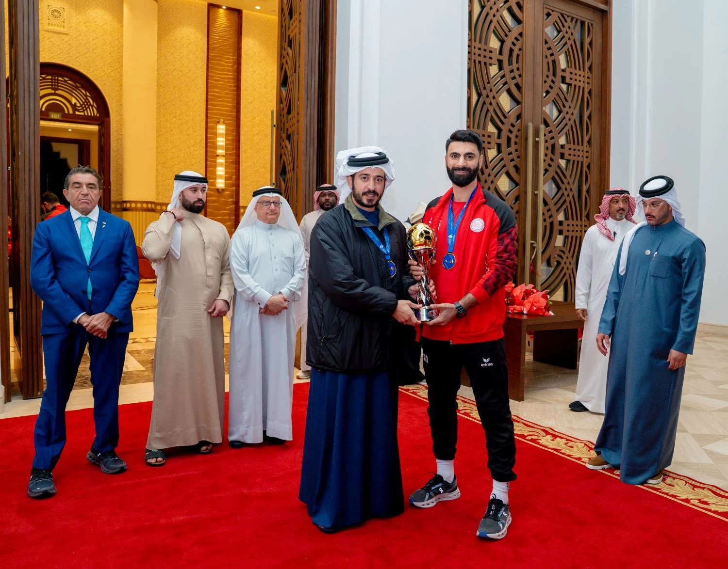 خالد بن حمد في مقدمة مستقبلي منتخب كرة اليد بطل كآس آسيا