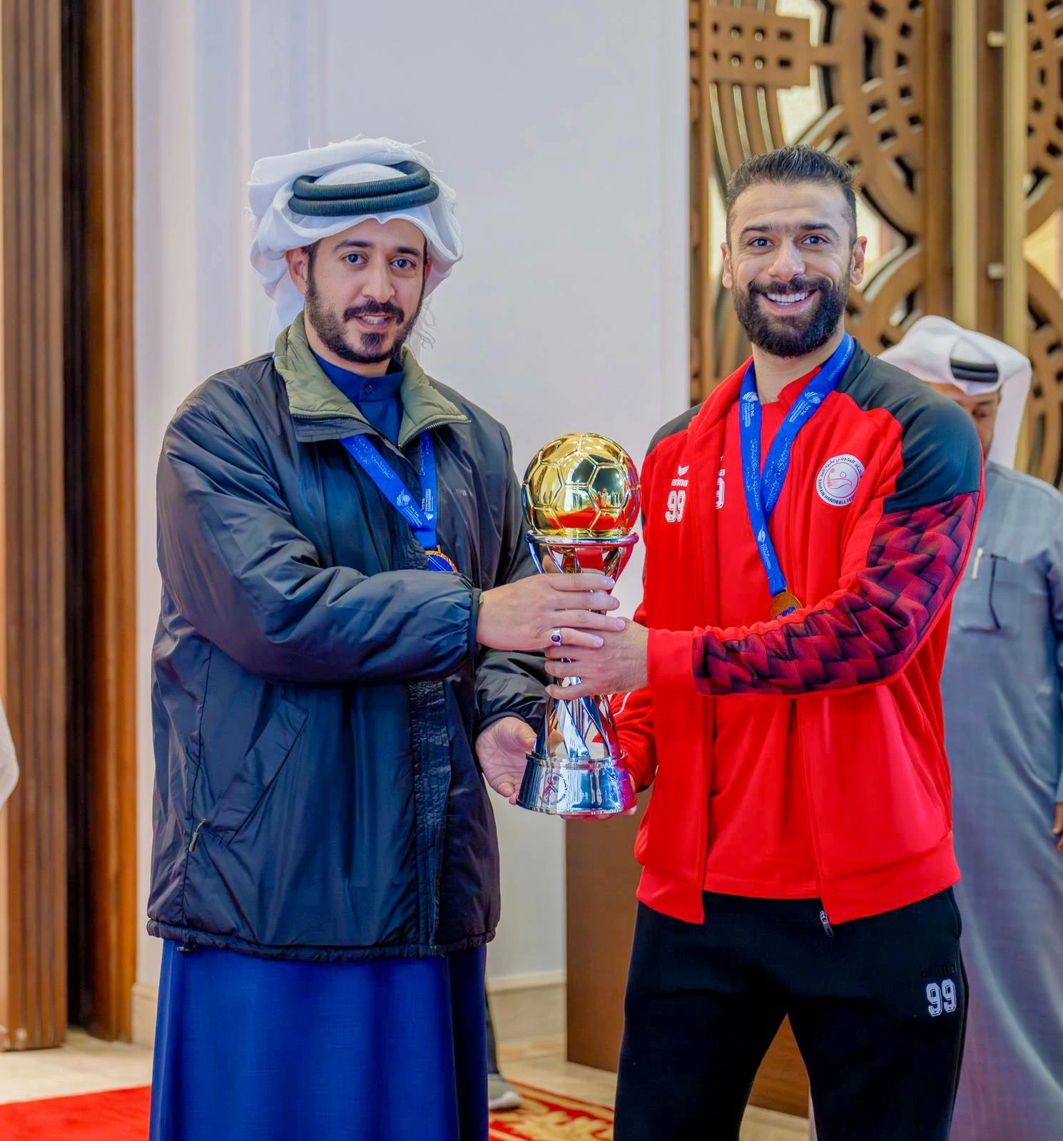 خالد بن حمد في مقدمة مستقبلي منتخب كرة اليد بطل كآس آسيا