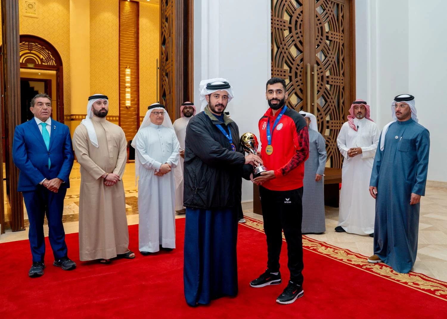 خالد بن حمد في مقدمة مستقبلي منتخب كرة اليد بطل كآس آسيا