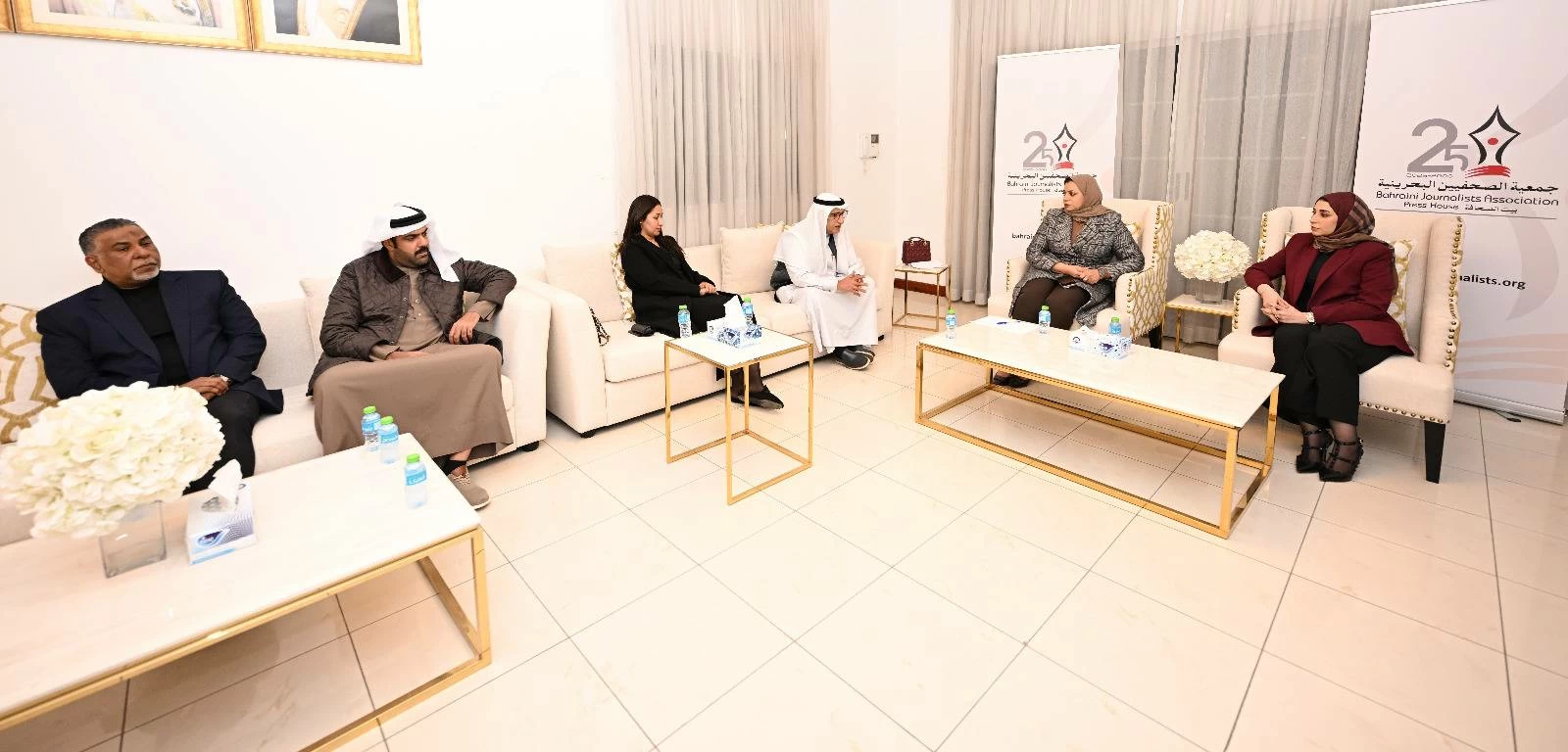 جمعية الصحفيين البحرينية تناقش حقوق المؤلف