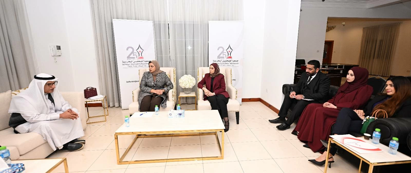 جمعية الصحفيين البحرينية تناقش حقوق المؤلف