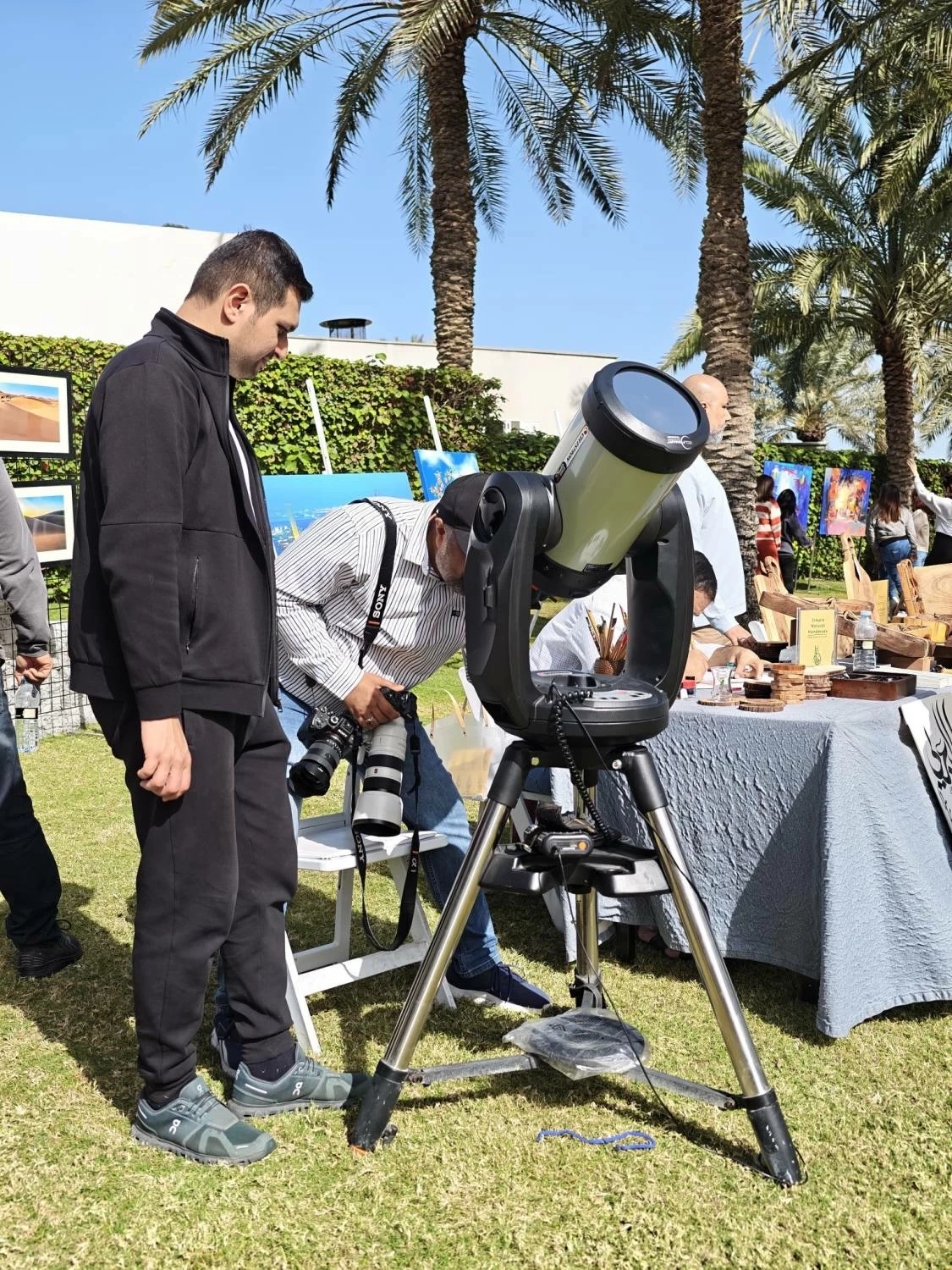 فعالية فلكية توعوية لرصد الشمس في سوق المزارعين بالترز كالرتون