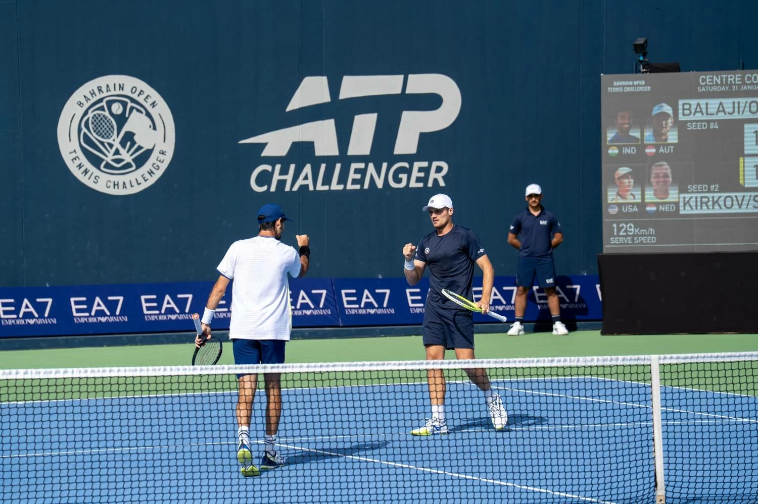 &laquo;كيريان جاكيه&raquo; و&laquo;لوكا ناردي&raquo; إلى نهائي بطولة البحرين المفتوحة للتنس