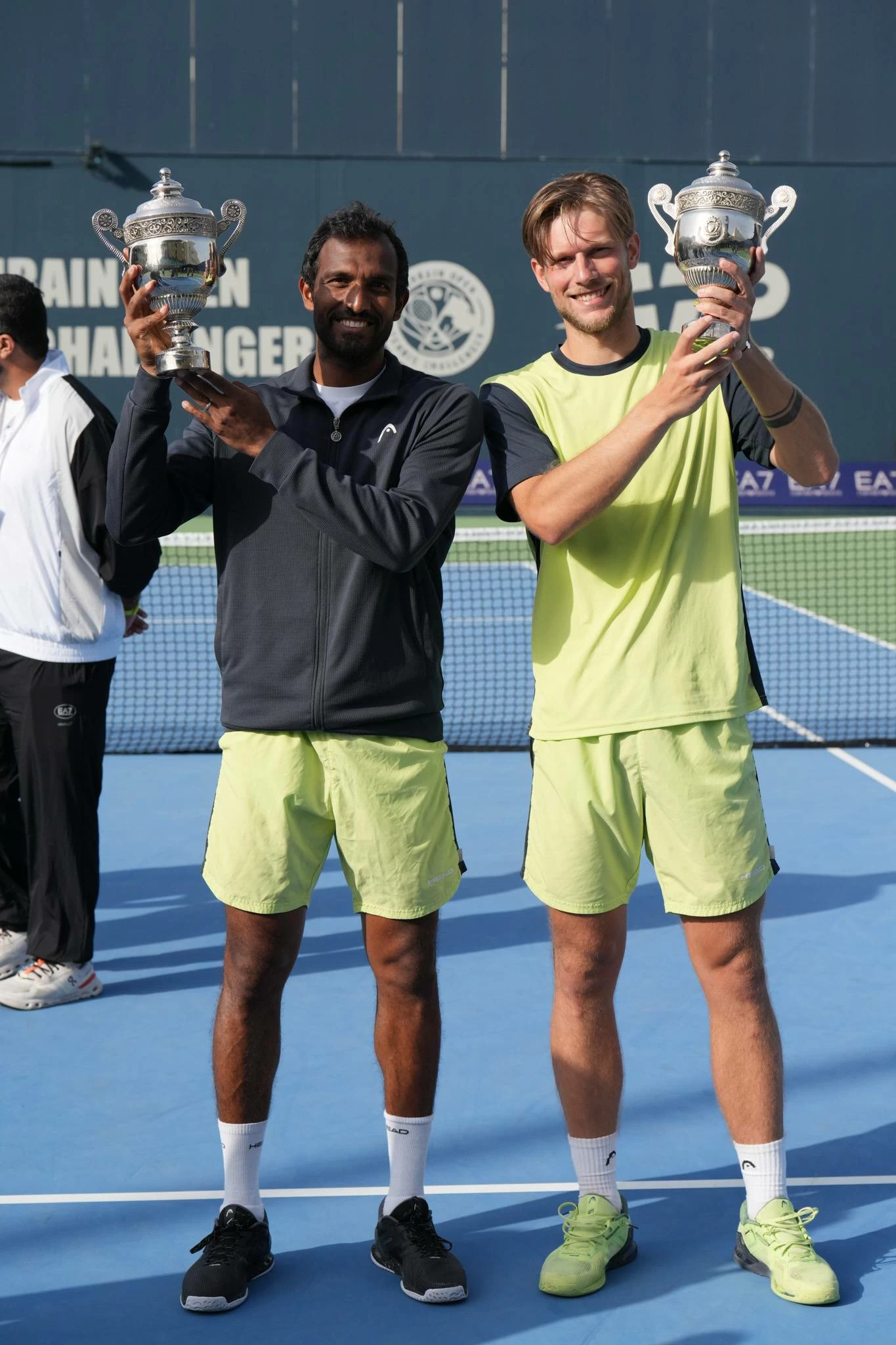 &laquo;كيريان جاكيه&raquo; و&laquo;لوكا ناردي&raquo; إلى نهائي بطولة البحرين المفتوحة للتنس