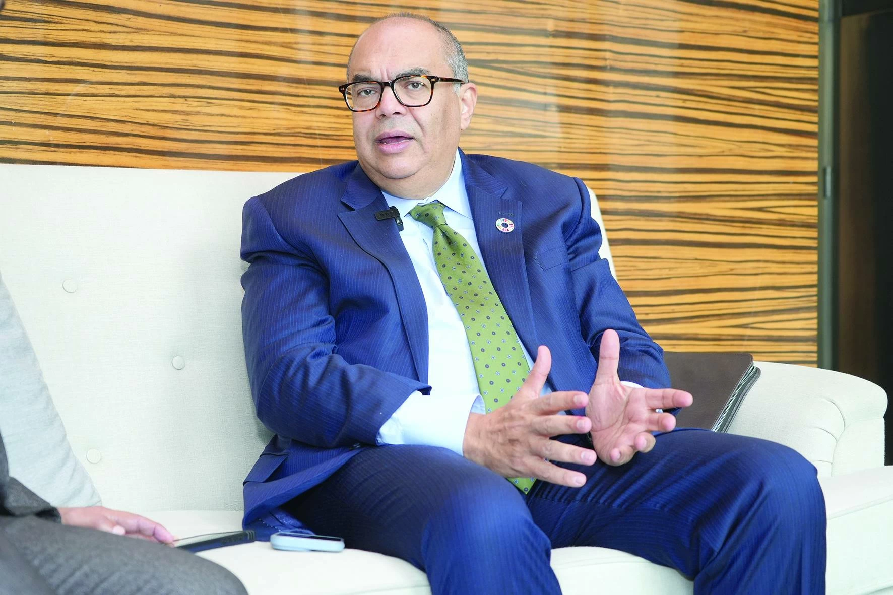 مبعوث الأمم المتحدة لتمويل التنمية المستدامة لـ«الوطن»: البحرين نحو الاقـتصادات المتقدمة بـ«التحولات الرقمية» و«الخضراء» 