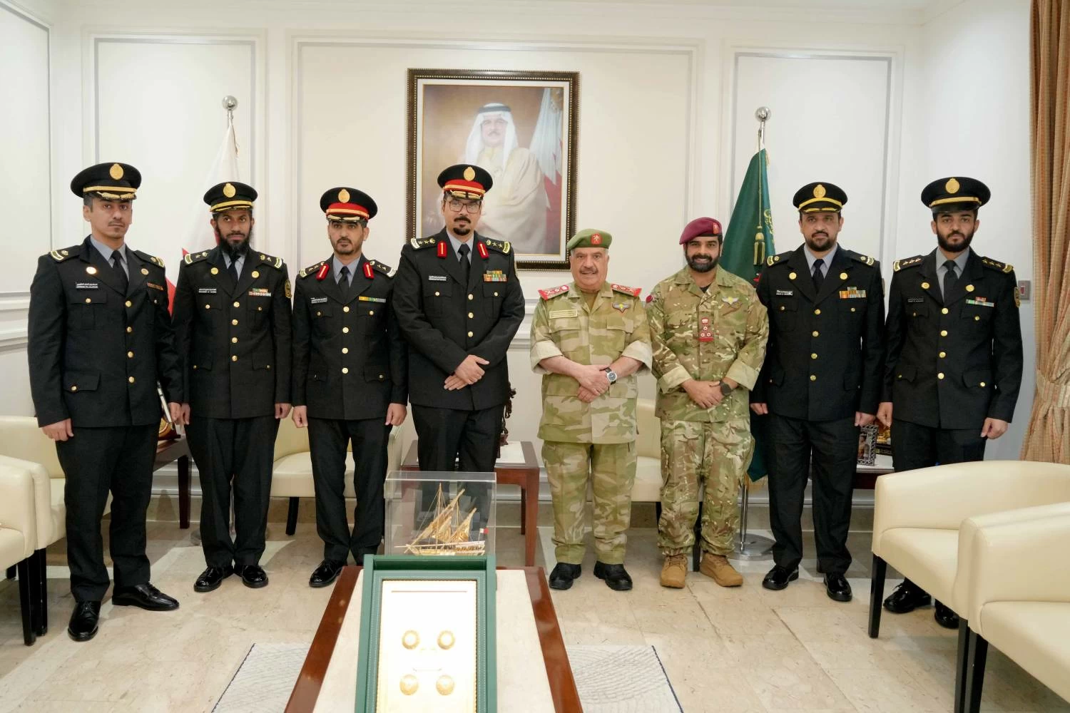مدير أركان الحرس الوطني يستقبل وفداً من وزارة الحرس الوطني السعودي