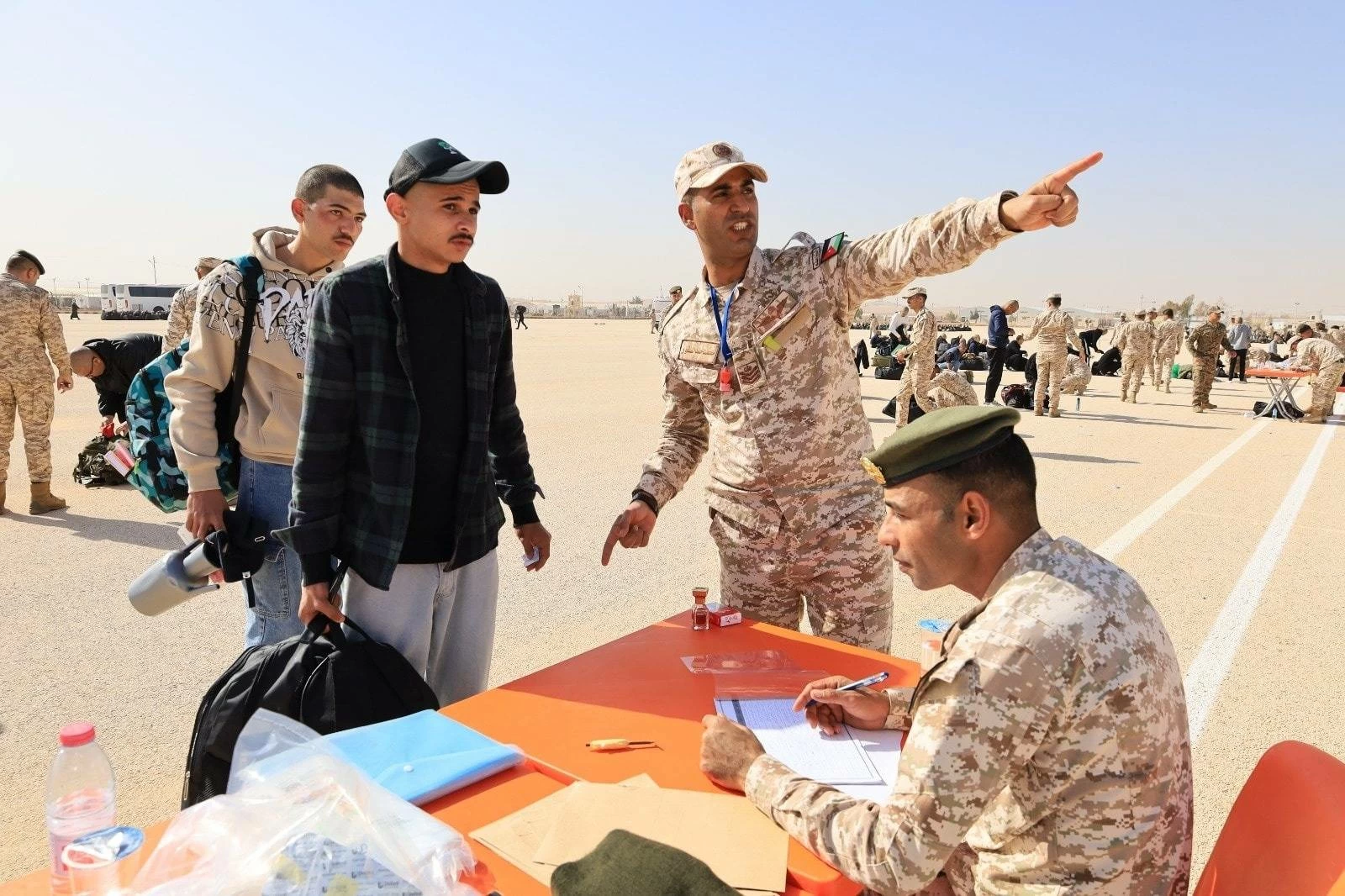 بدء الخدمة الإلزامية في الجيش الأردني والتحاق الدفعة الأولى من المنتسبين