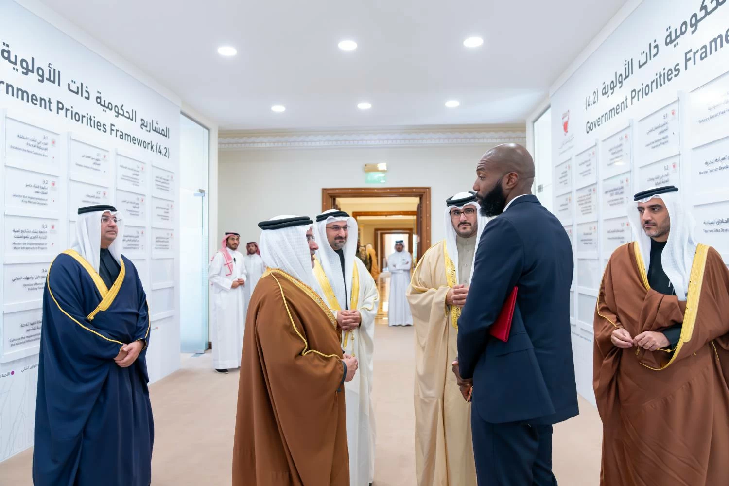 ولي العهد رئيس الوزراء يلتقي رئيس وزراء برمودا