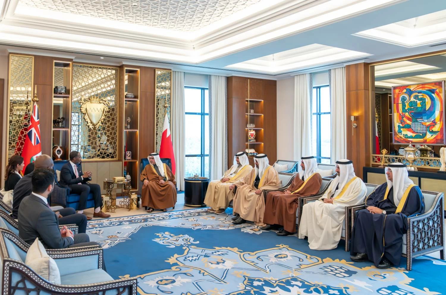 ولي العهد رئيس الوزراء يلتقي رئيس وزراء برمودا