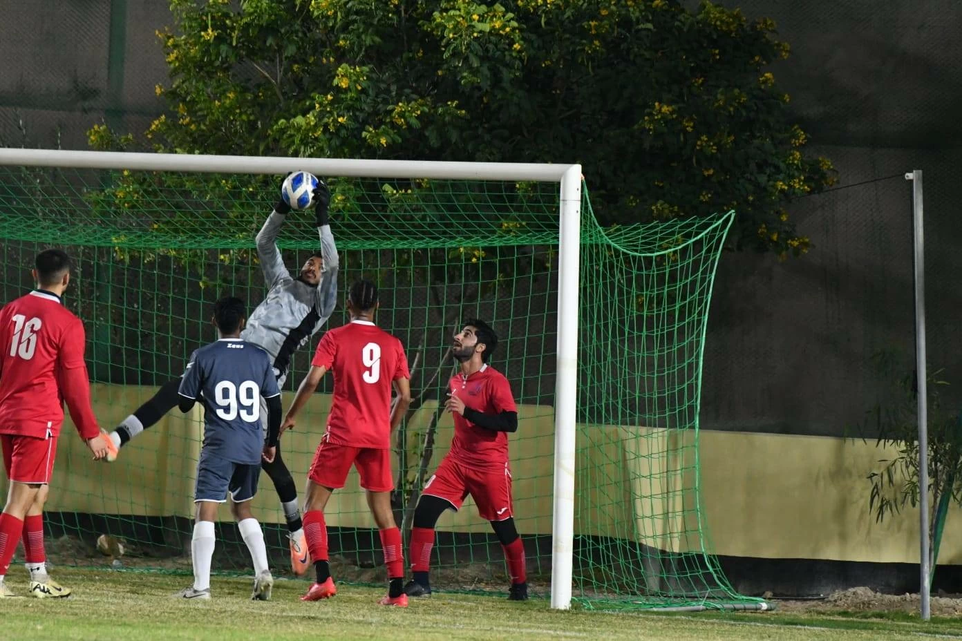 بابكو إنرجيز ويوسف المؤيد يختتمان مشوار دوري الشركات الكروي