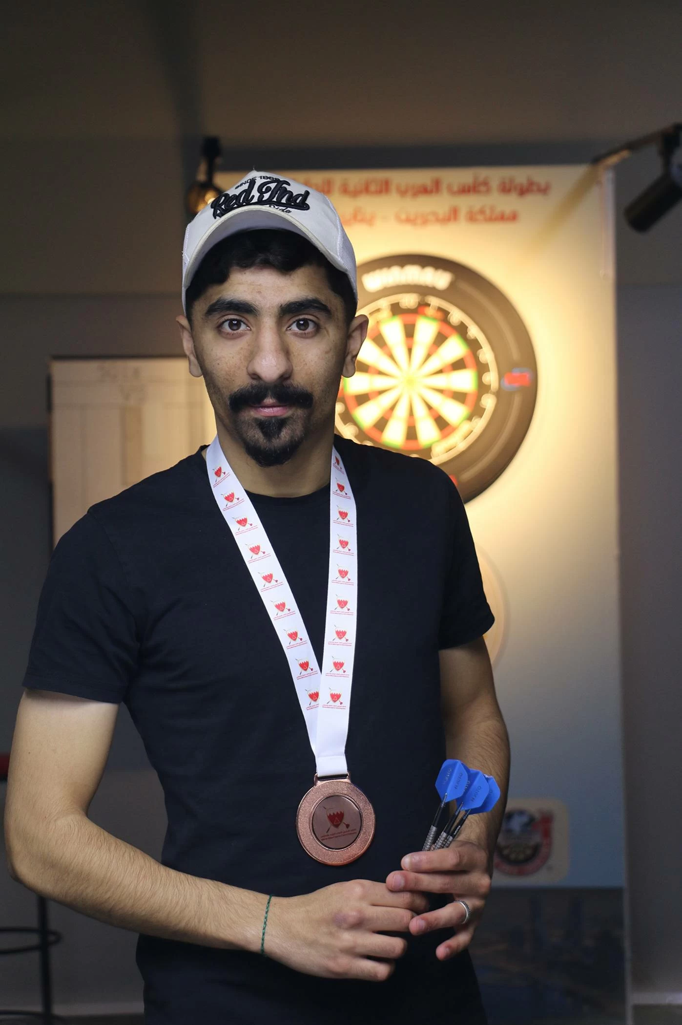 سعيد يتوّج بأول ألقاب الدارتس للعام 2026