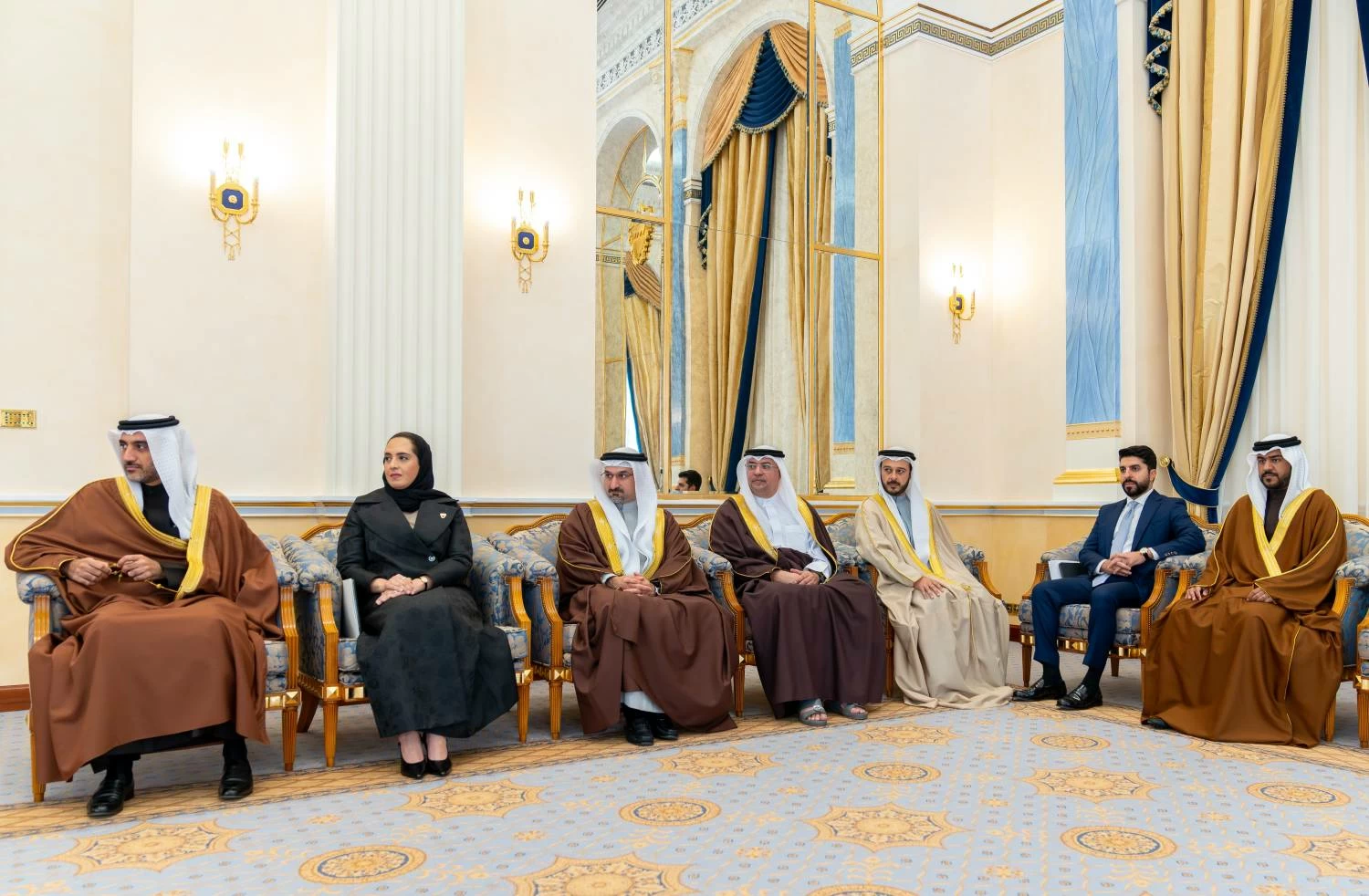 ولي العهد رئيس الوزراء: توفير الفرص النوعية لأبناء الوطن في صدارة الأولويات 