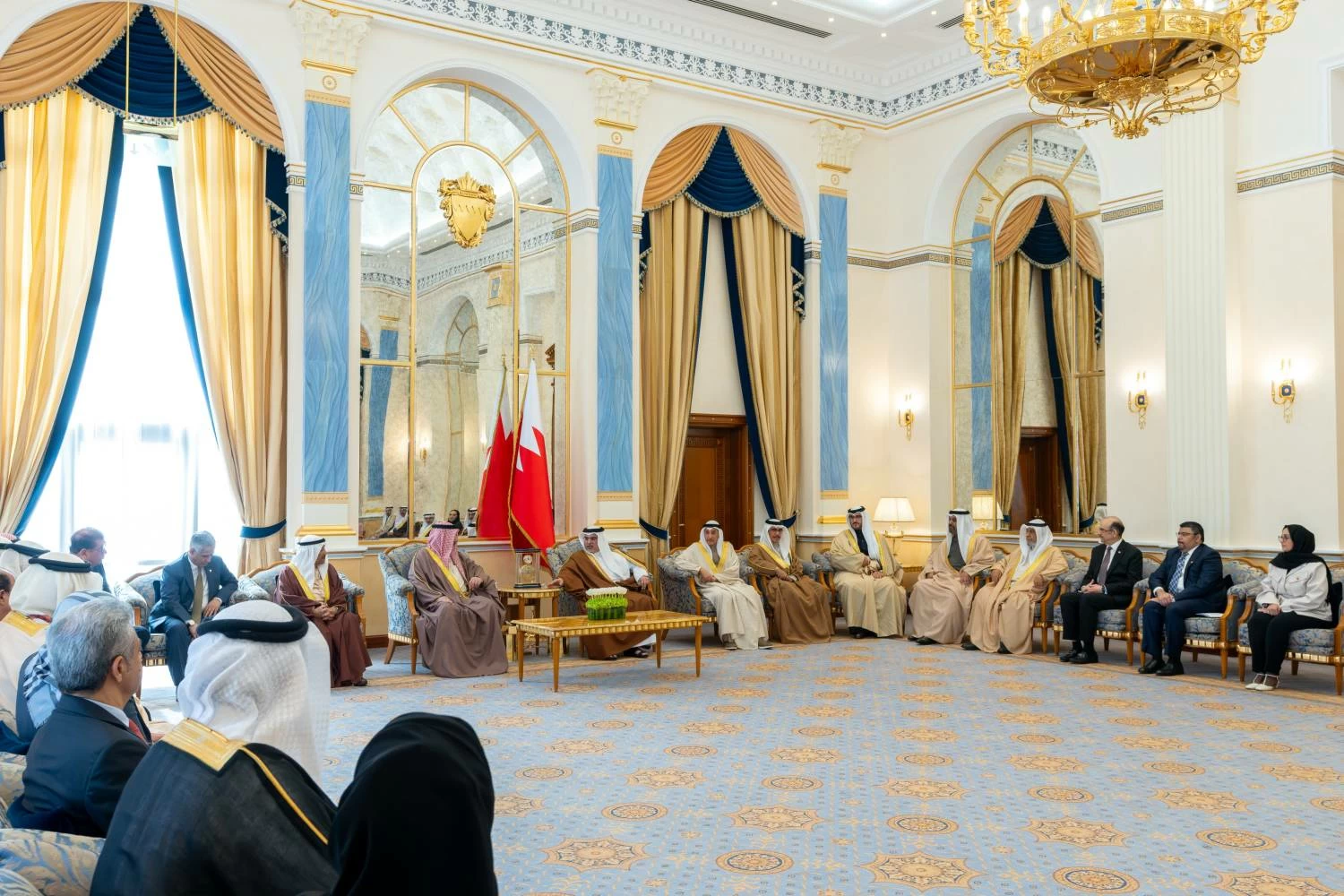 ولي العهد رئيس الوزراء: توفير الفرص النوعية لأبناء الوطن في صدارة الأولويات