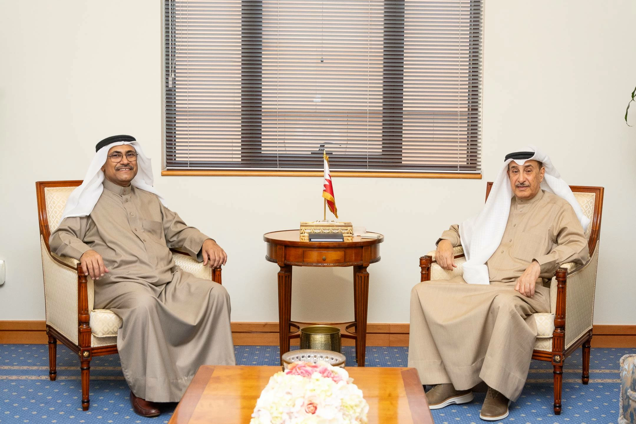 نائب رئيس مجلس الوزراء يشيد بجهود العسومي في تعزيز العمل التشريعي