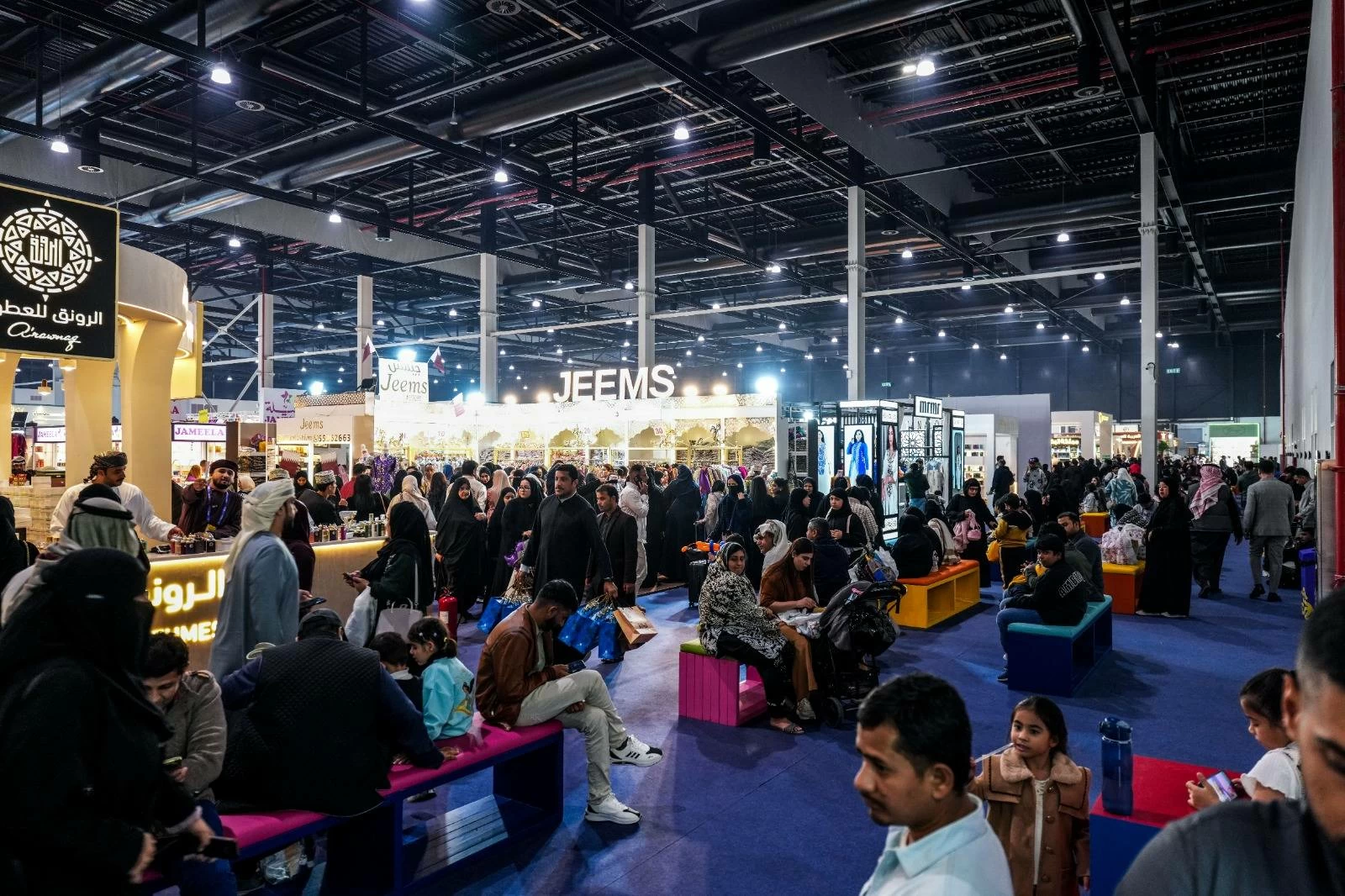 معرض الخريف 2026 يستقطب أكثر من 200 ألف زائر خلال 10 أيام