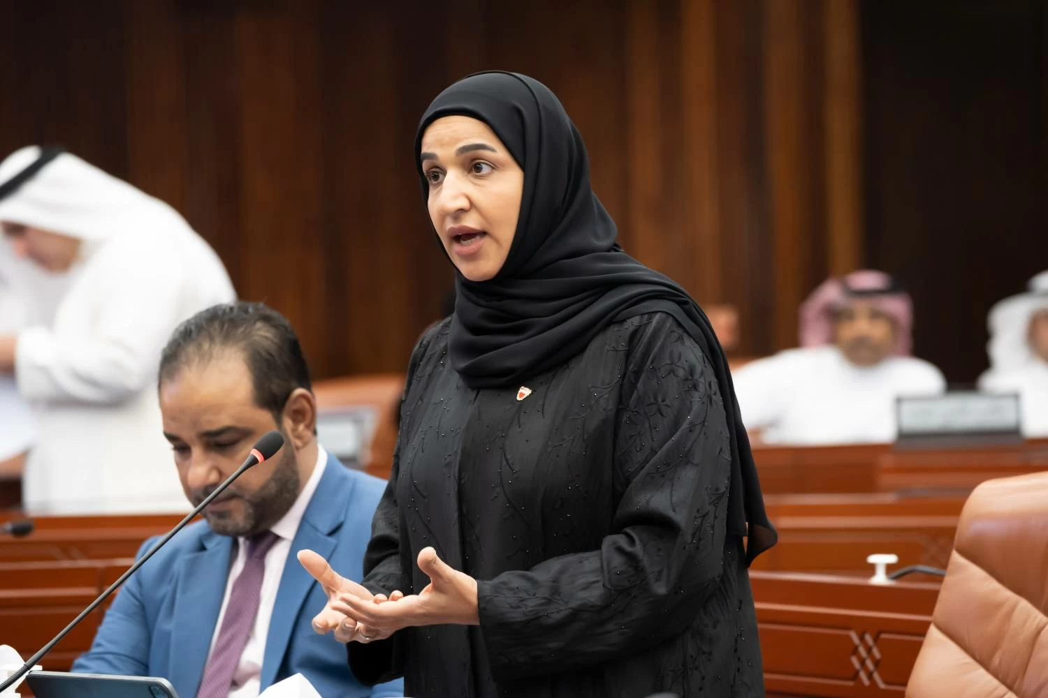 «الخدمة المدنية»: 200 مليون دينار التكلفة الإضافية السنوية لزيادة الرواتب 