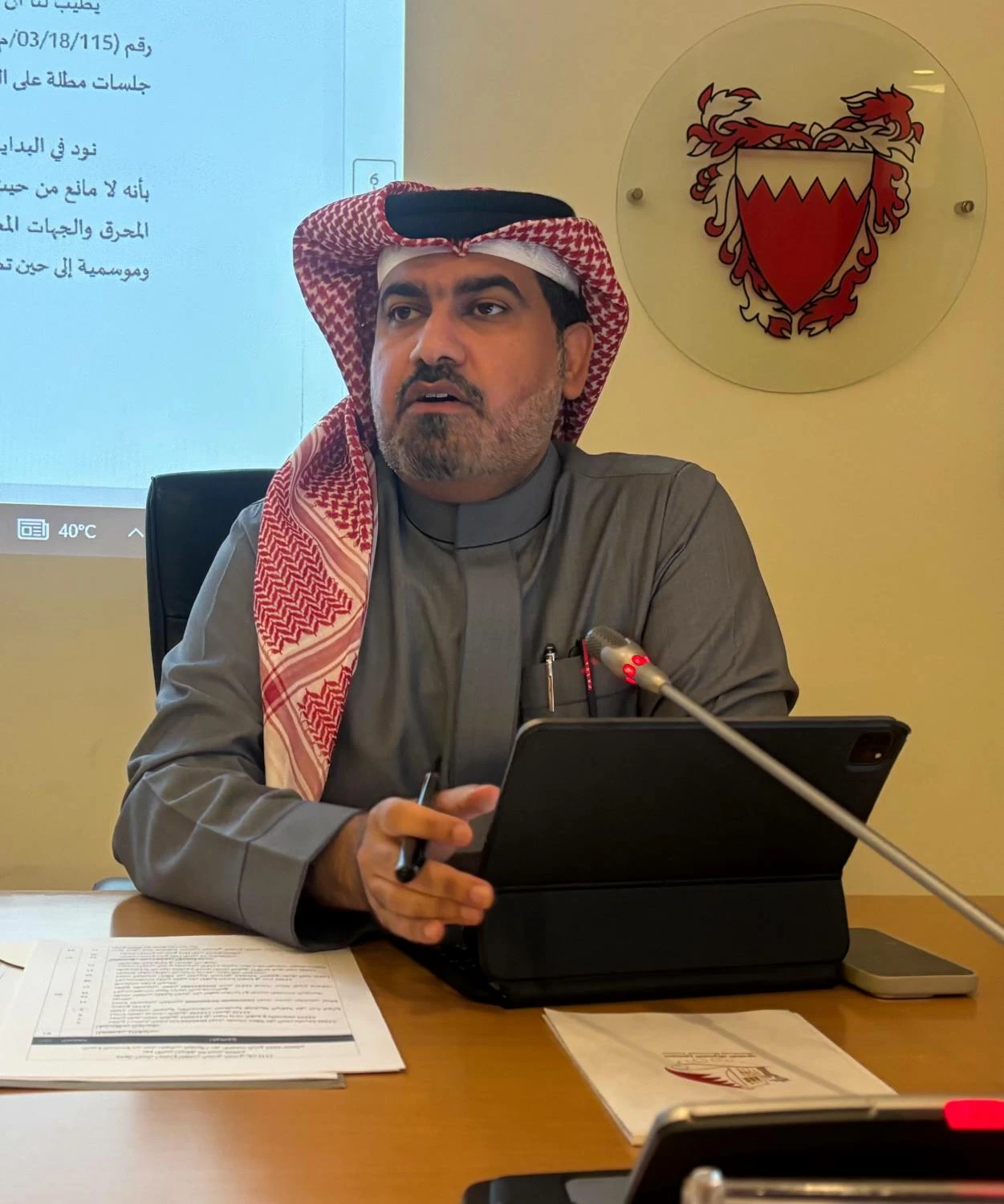 استثمار حديقة الطائي يفتح نقاشاً حاداً بين نائب رئيس بلدي المحرق ومدير البلدية