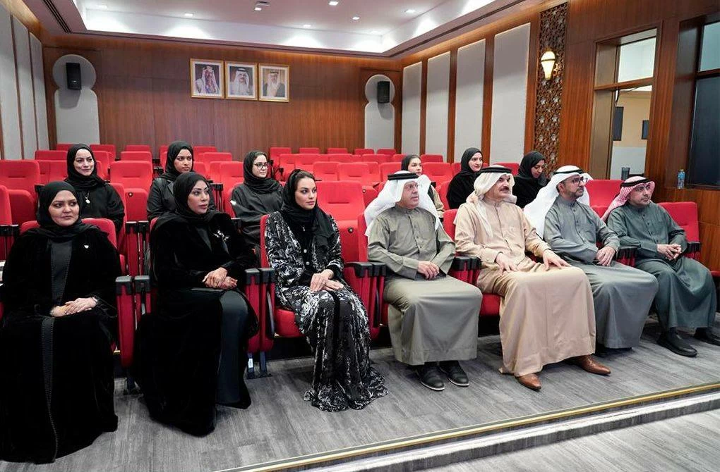 البوعينين: المرأة البحرينية أسهمت في إثراء مسيرة التنمية الوطنية الشاملة