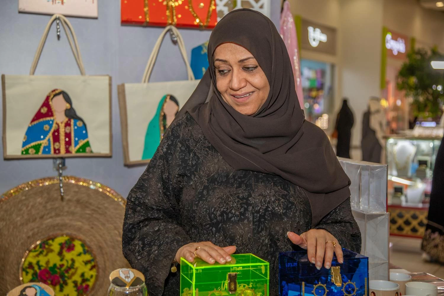 &laquo;الملكية الإنسانية&raquo; تُنظم المعرض السنوي للأسر المنتجة في مجمع التنين