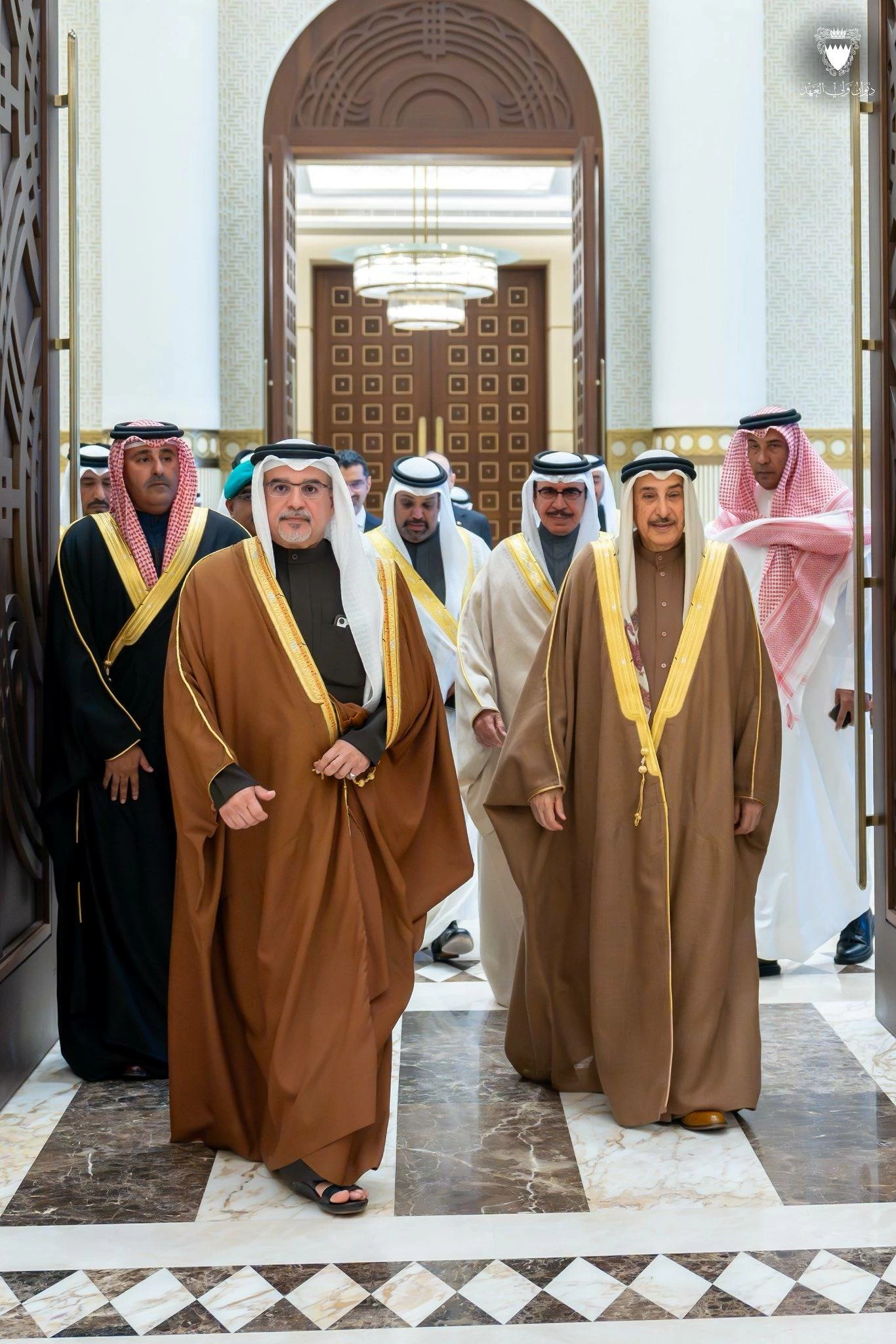 ولي العهد رئيس الوزراء يغادر أرض الوطن متوجهًا إلى الكويت في زيارة رسمية 