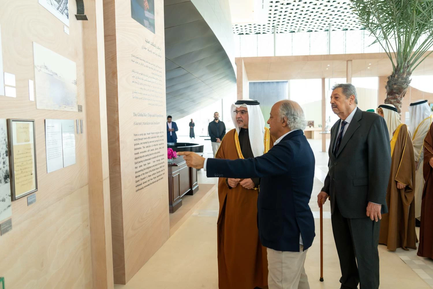 ولي العهد رئيس الوزراء: البحرين تمتلك تاريخاً عريقاً في مجالات التجارة والأعمال