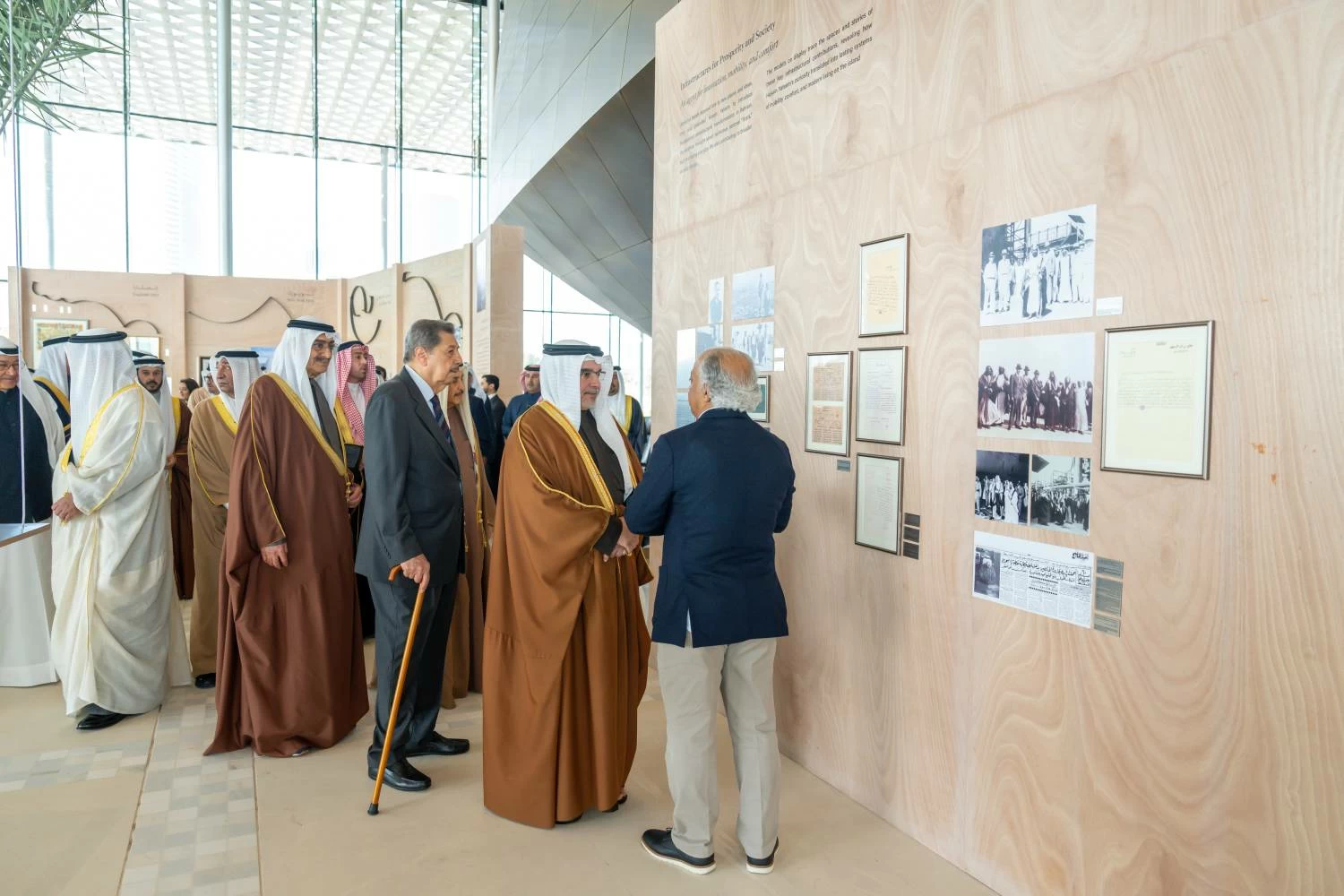 ولي العهد رئيس الوزراء: البحرين تمتلك تاريخاً عريقاً في مجالات التجارة والأعمال