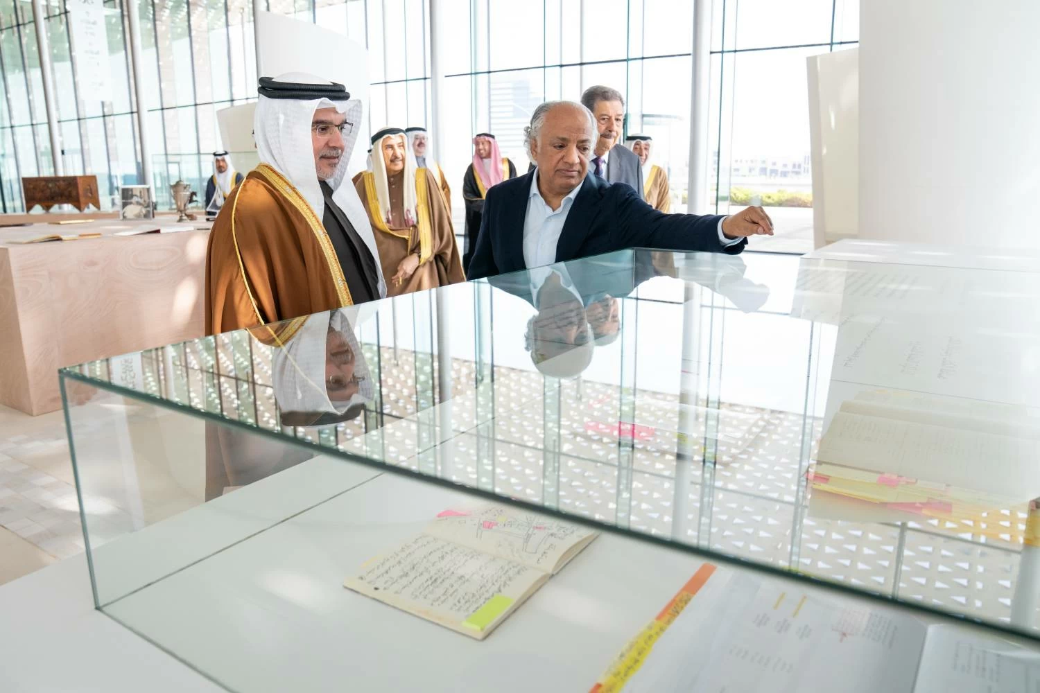 ولي العهد رئيس الوزراء: البحرين تمتلك تاريخاً عريقاً في مجالات التجارة والأعمال