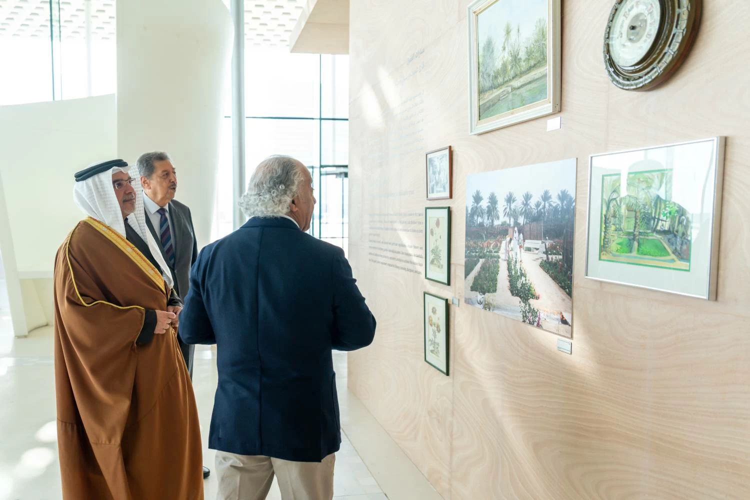 ولي العهد رئيس الوزراء: البحرين تمتلك تاريخاً عريقاً في مجالات التجارة والأعمال