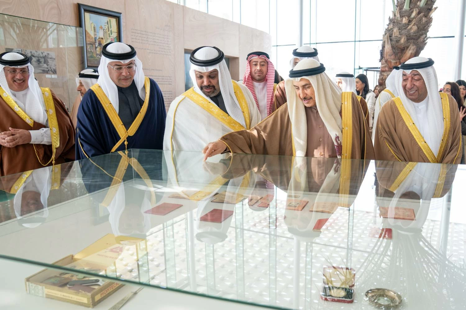 ولي العهد رئيس الوزراء: البحرين تمتلك تاريخاً عريقاً في مجالات التجارة والأعمال