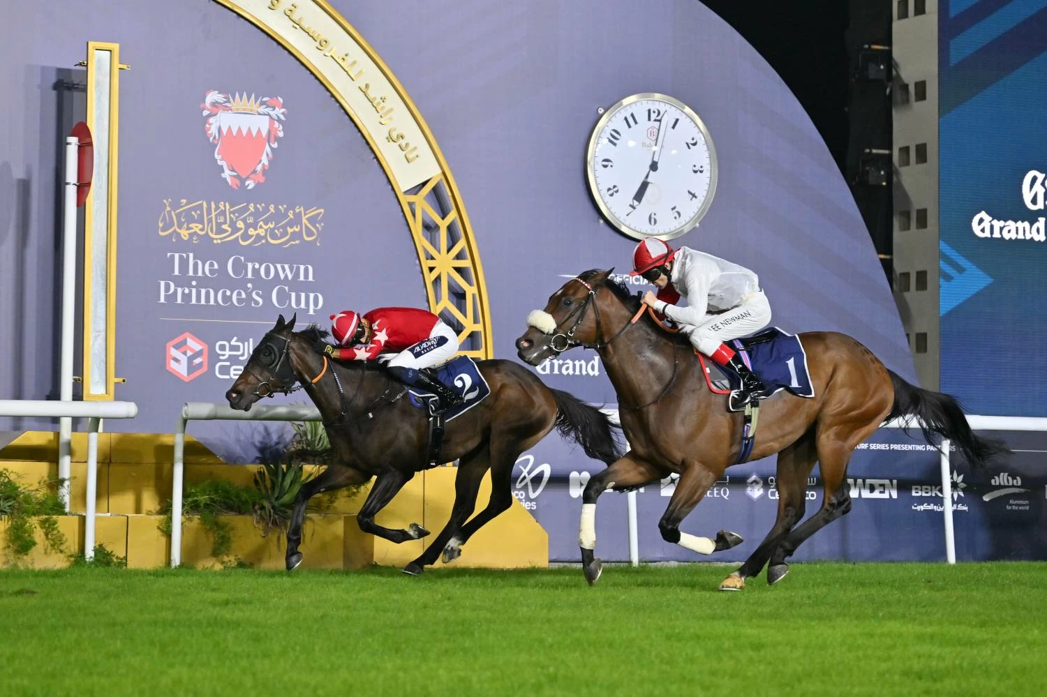 100 جواد يتنافسون على كؤوس مركز البحرين للمجوهرات، بورش، فطيس الهاجري، ونادي الفرسان البريطاني 