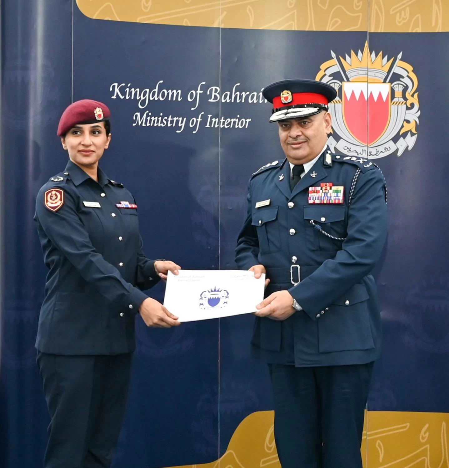 رئيس الشرطة يشهد تخريج المشاركين في عدد من الدورات التخصصية