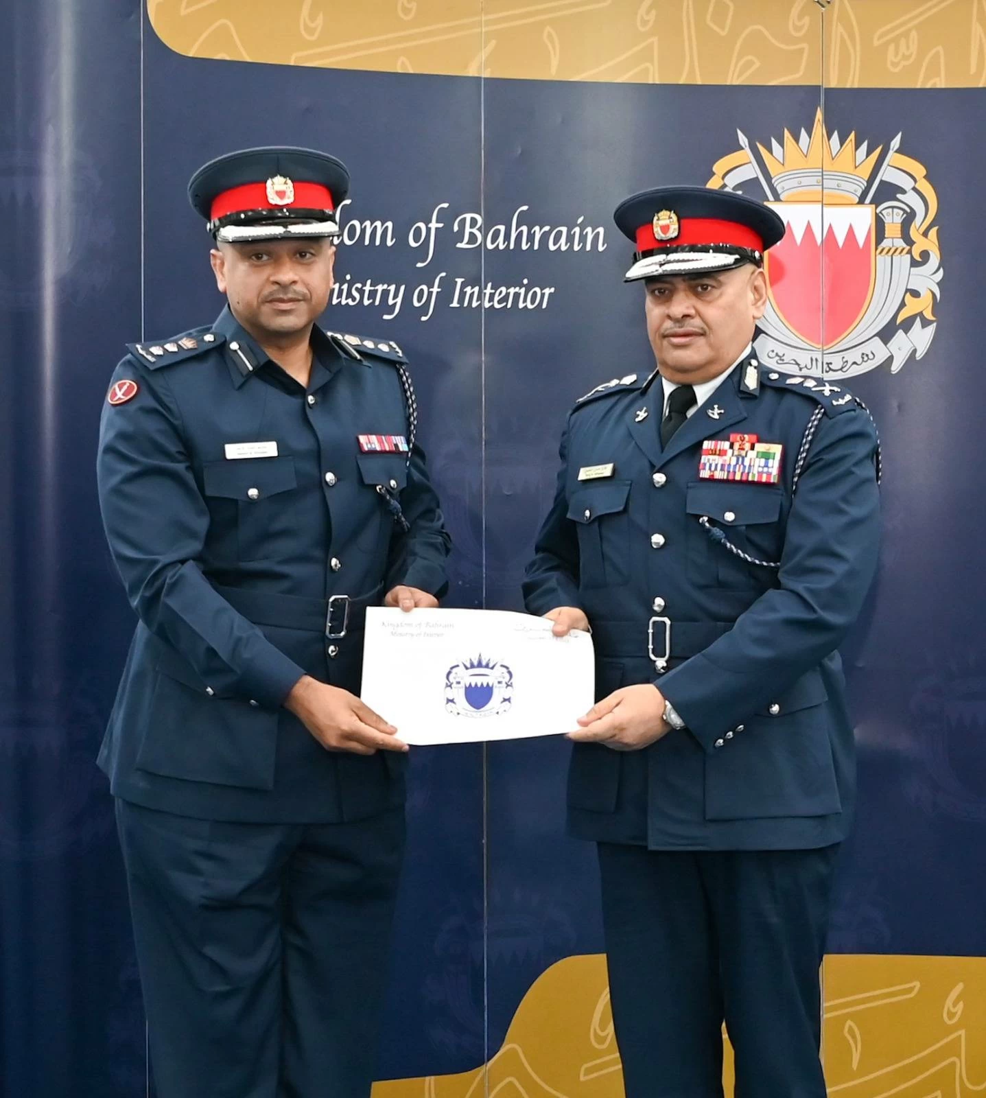 رئيس الشرطة يشهد تخريج المشاركين في عدد من الدورات التخصصية