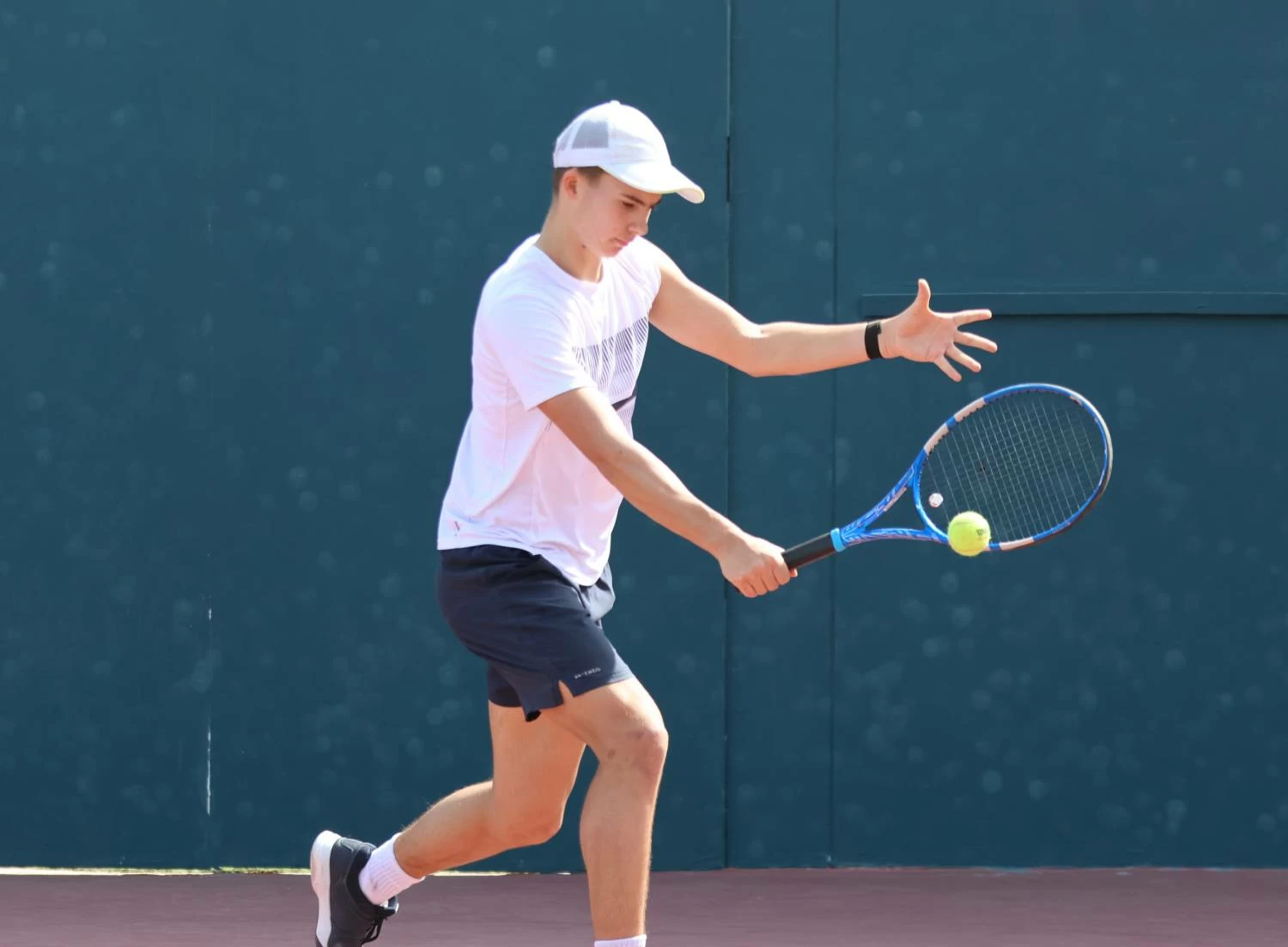 بداية قوية للاعبين المصنفين في انطلاق الدور الرئيسي